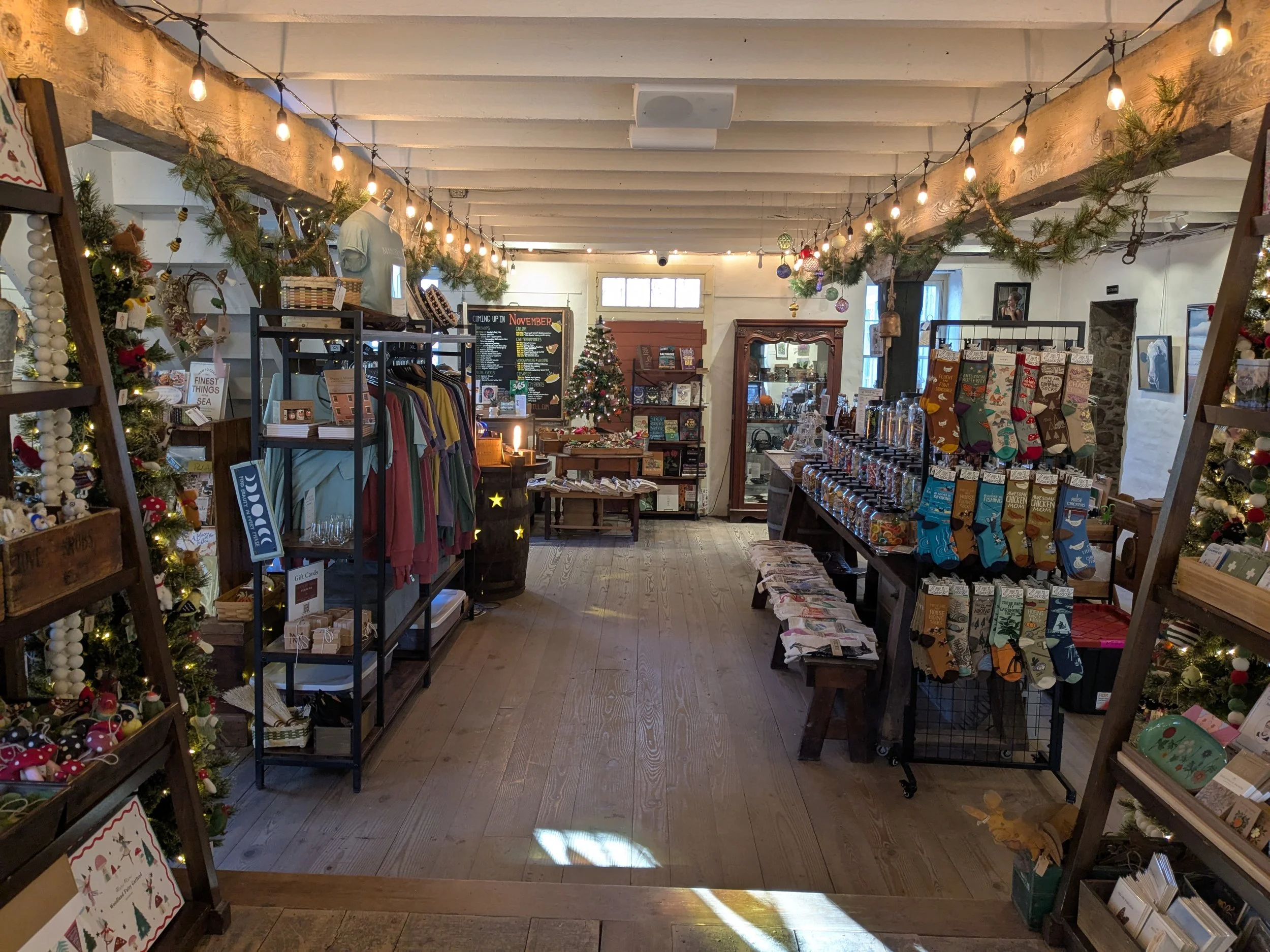 PXL_20251124_185432210 (1).jpg