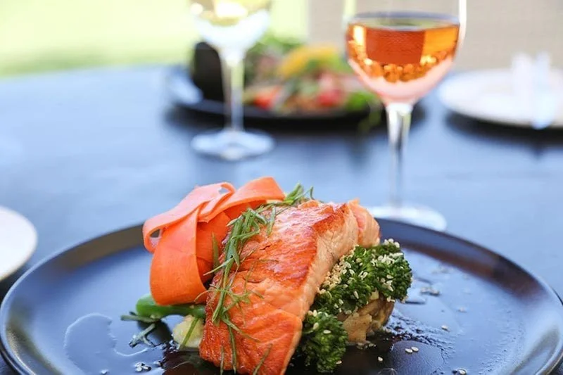 wine-with-salmon-rose.width-800.jpg