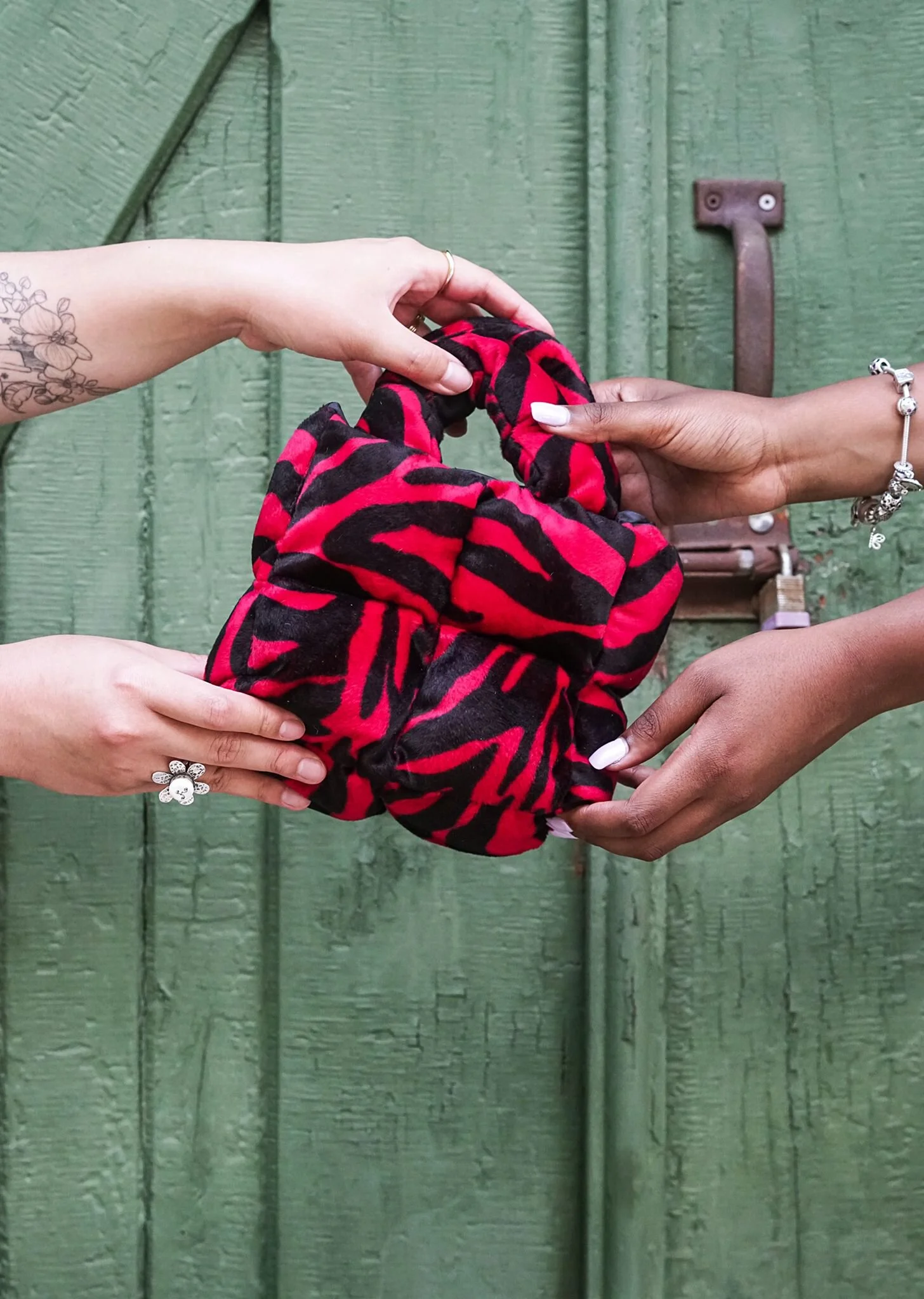 FBAF7815-700A-48BA-8155-BF839844F5FF