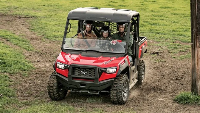 2019-Textron-Prowler-Pro-06-671x382.jpg