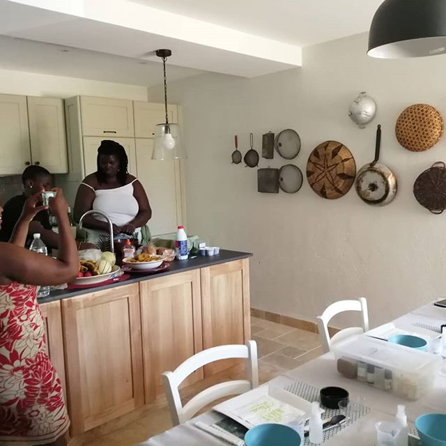 Cooking class with the girls
.
#sweetangevineretreat #wombcare edition