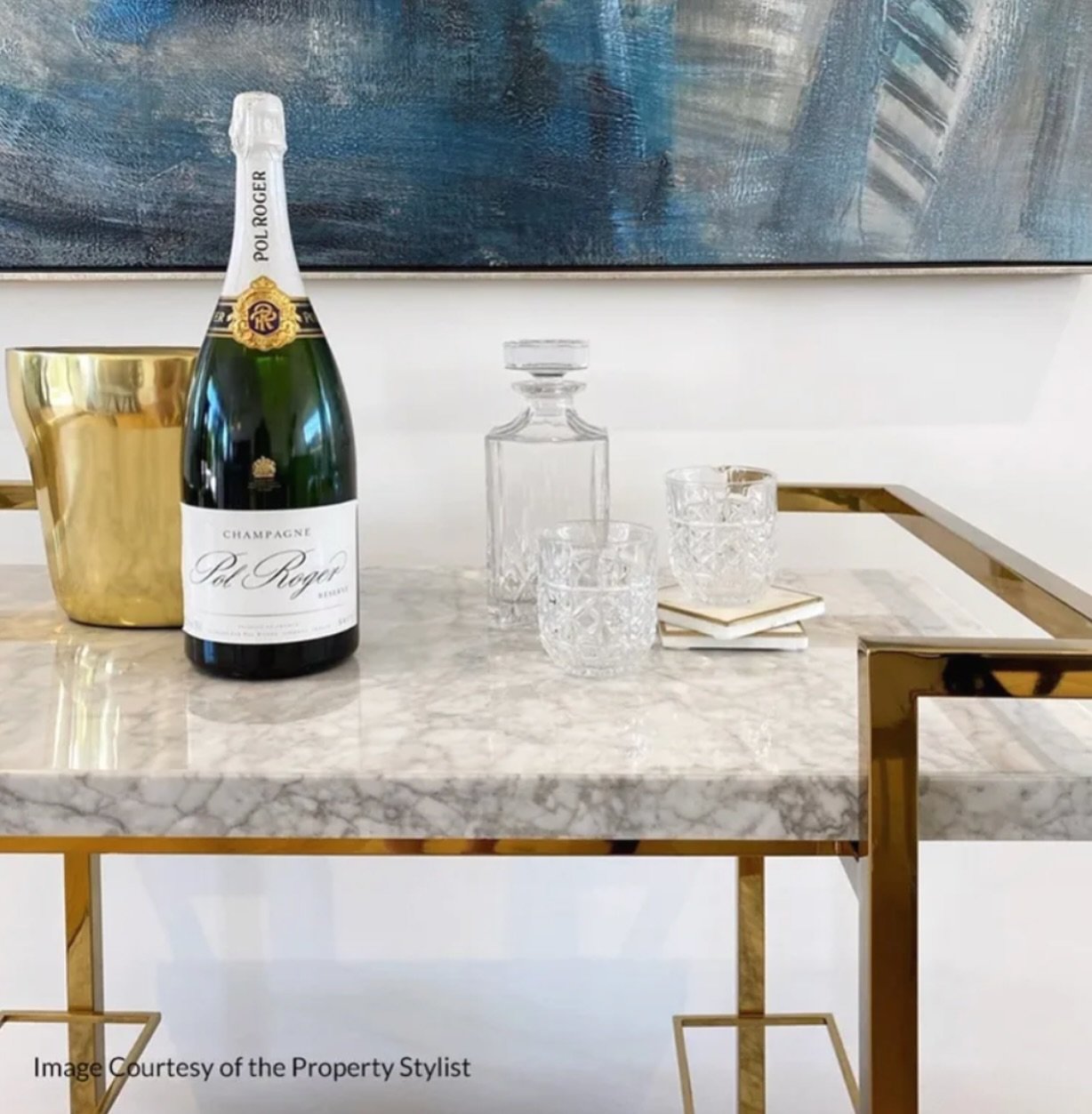 Serve style this holiday season 🍹 🍸 ✨ Elevate your entertaining game with our fave bar carts #holidaydecor #christmasdecor #barcart #interiordesign #blackfriday
