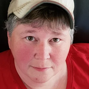 About Lisa Mills Online