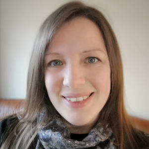 About Lisa Mills Online