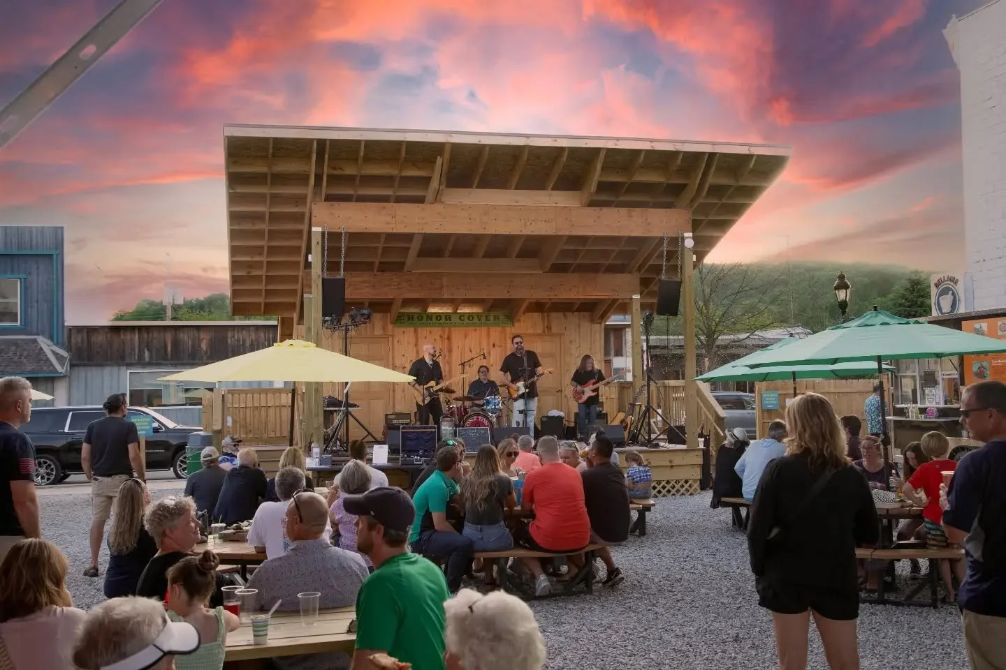 This is where we will be playing on Saturday! 4 of us from Y-Not will play at @shortsbrewing in Bellaire, MI for 2.5 hours! Come join us for an extended set at this outdoor beer garden stage, 7-930 ❤️&zwj;🔥