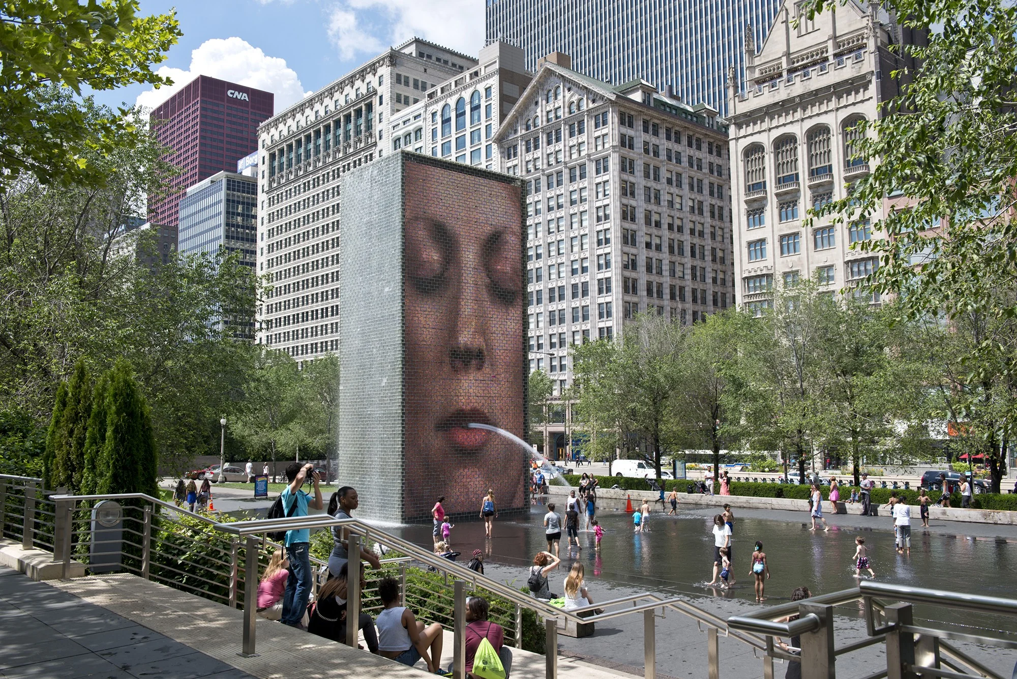 millennium-park-crown-fountain-06.jpg