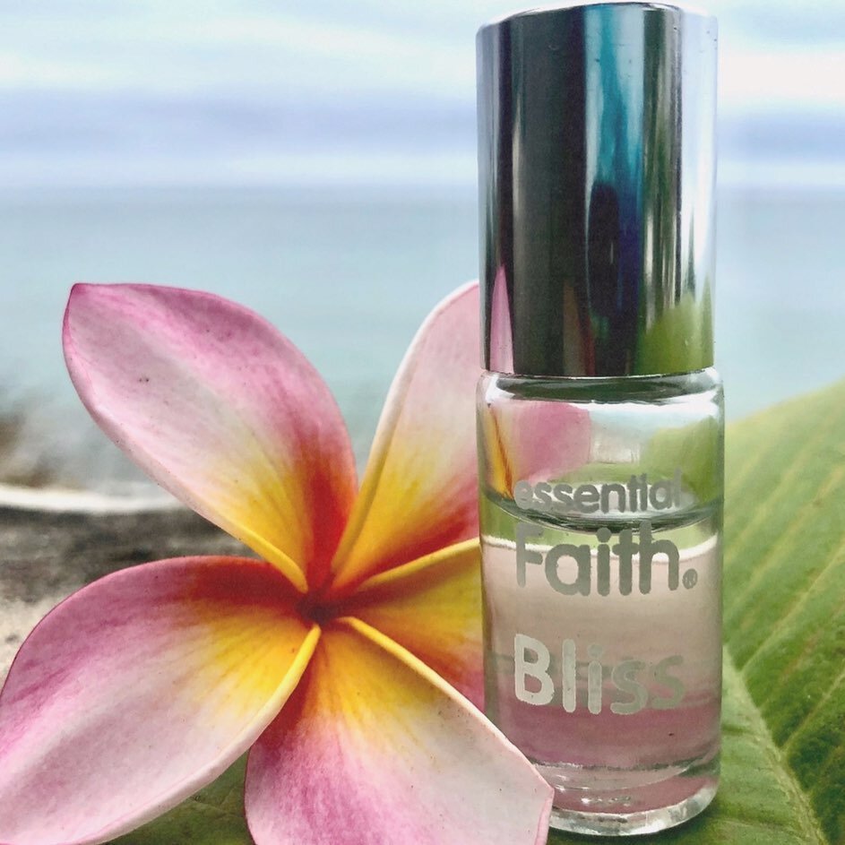 It has been one year since we launched our third scent Bliss! 
🌊🥥🏝️🌺🤍

Inspired by our love of the islands, Bliss is an intricately balanced blend of our Original EF oil, fresh coconut, exotic florals, and driftwood. 

Sun-soaked skin, salt air,