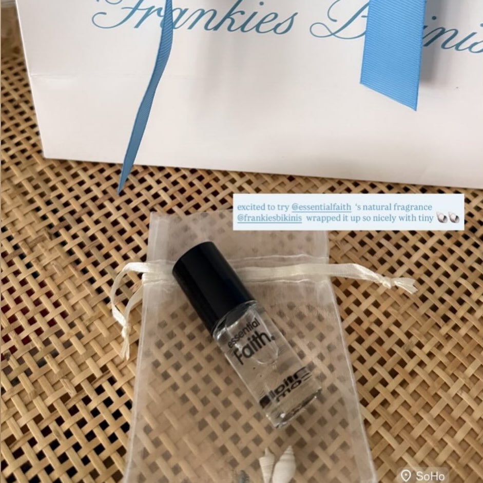 @antoinette.a.deluca trying out our OG oil for the first time purchased at the @frankiesbikinis location in SoHo. Our Original and Aura scents are available at all store locations! 

#essentialfaith #faithoils #scents #frankiesbikinis #signaturescent
