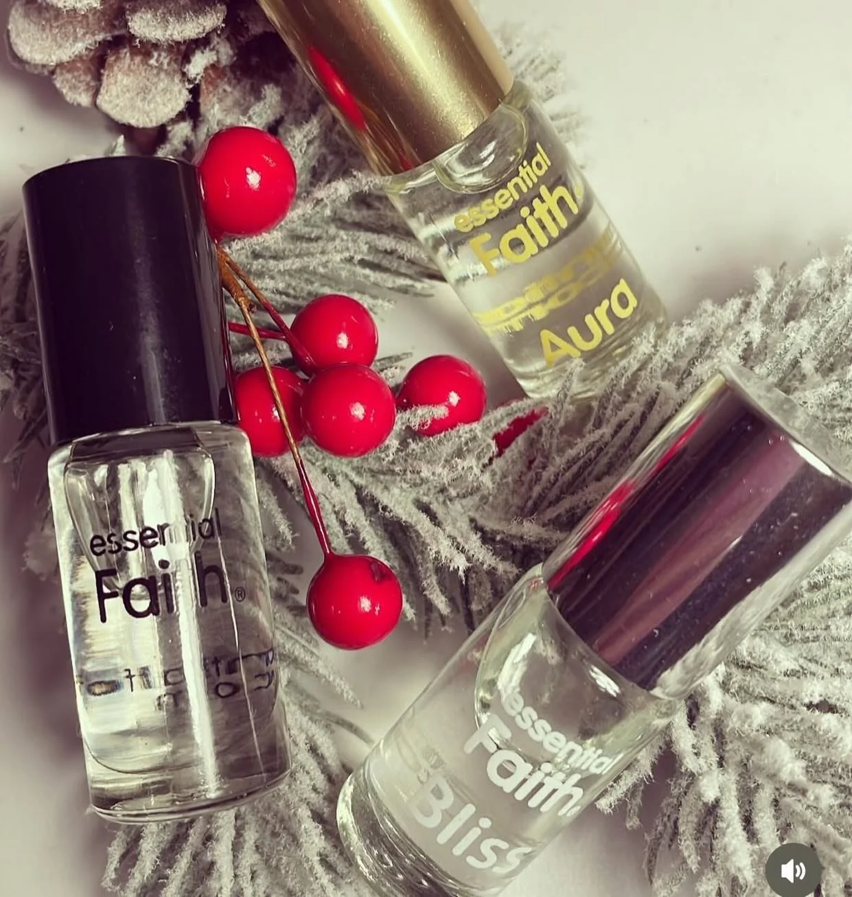 The Holiday season is approaching and what better gift to give than the gift of scents! All natural, alcohol-free oils that work with your body chemistry to create the perfect scent just for you. 

#essentialfaith #essentialfaithoils #essentialfaitha