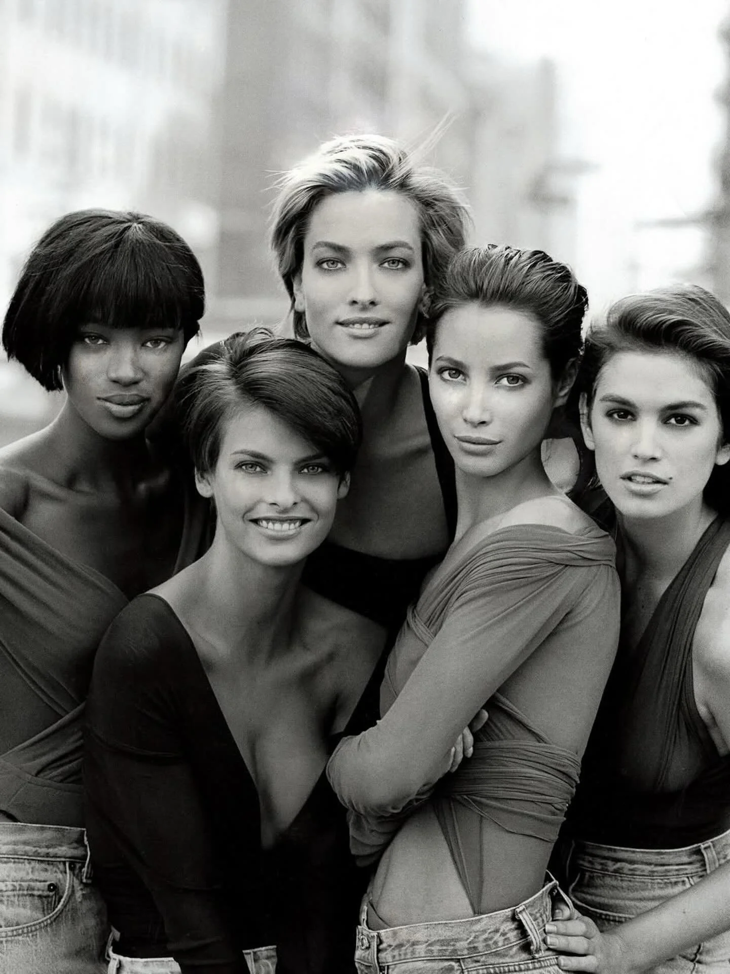 Do you remember this iconic photo?
If so&hellip; you might just be in your collagen-stimulating era. 😉

The faces that defined the &rsquo;90s are proof that aging well is all about confidence, care, and subtle science. 

Contact Concept Cosmetic Med