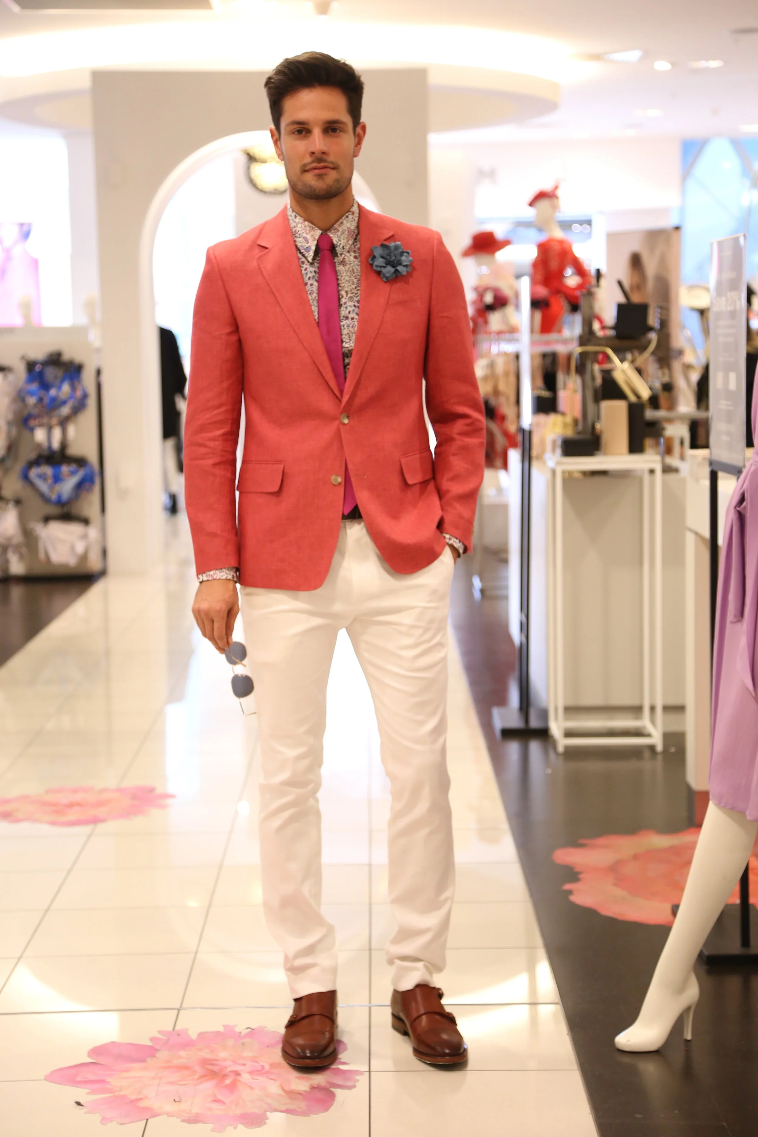 SPRING RACING - DAVID JONES 