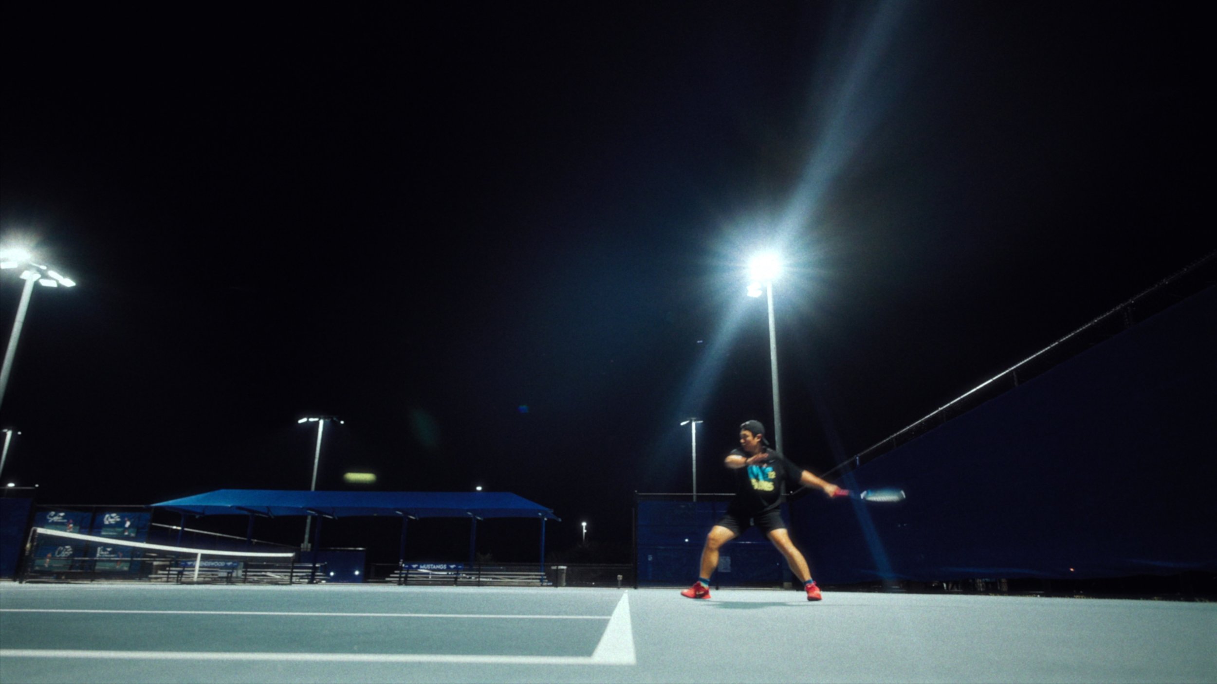 LET'S PLAY TENNIS // SPORTS