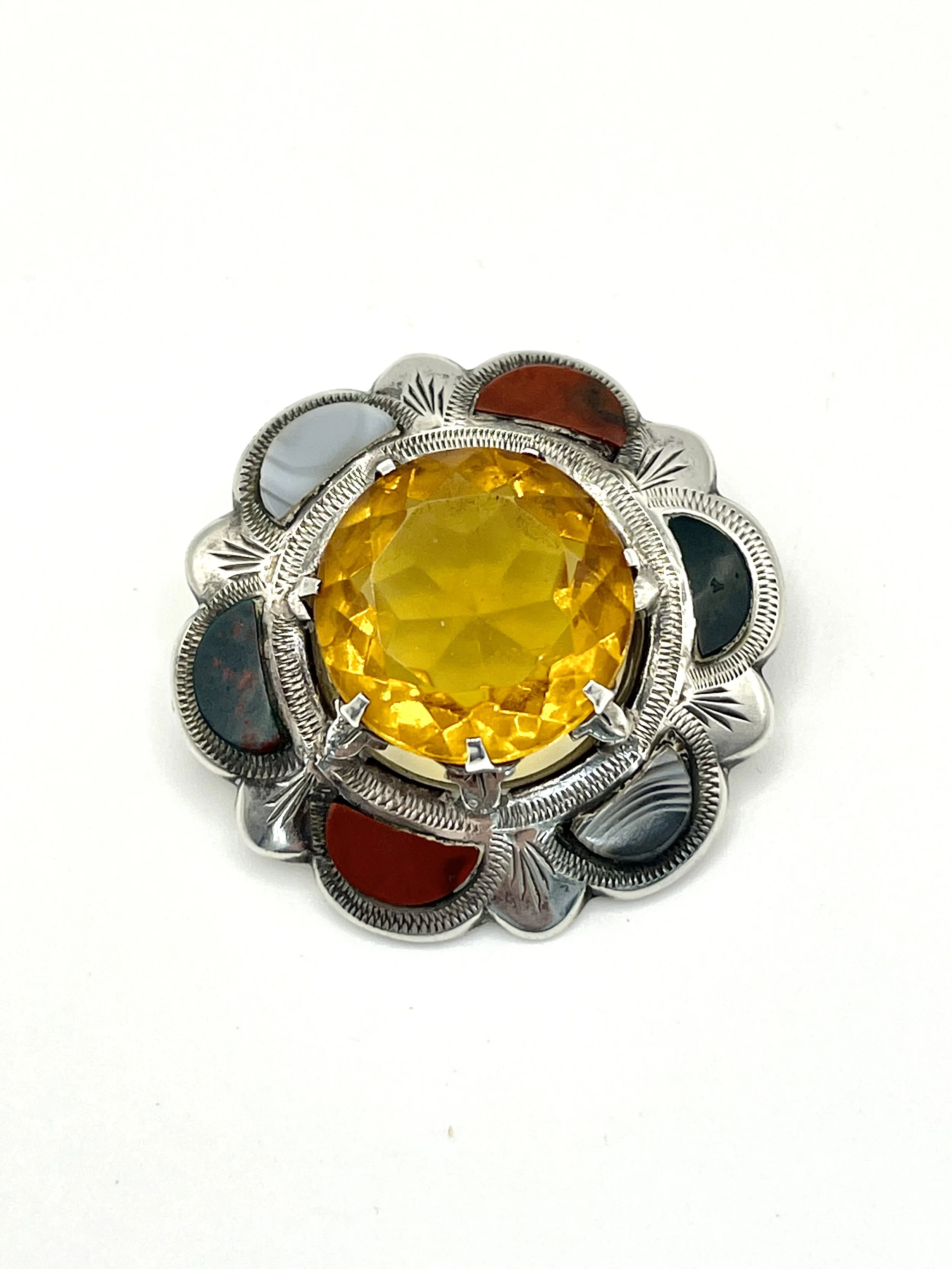 ANTIQUE EDWARDIAN SCOTTISH BANDED AGATE BROOCH C1920S