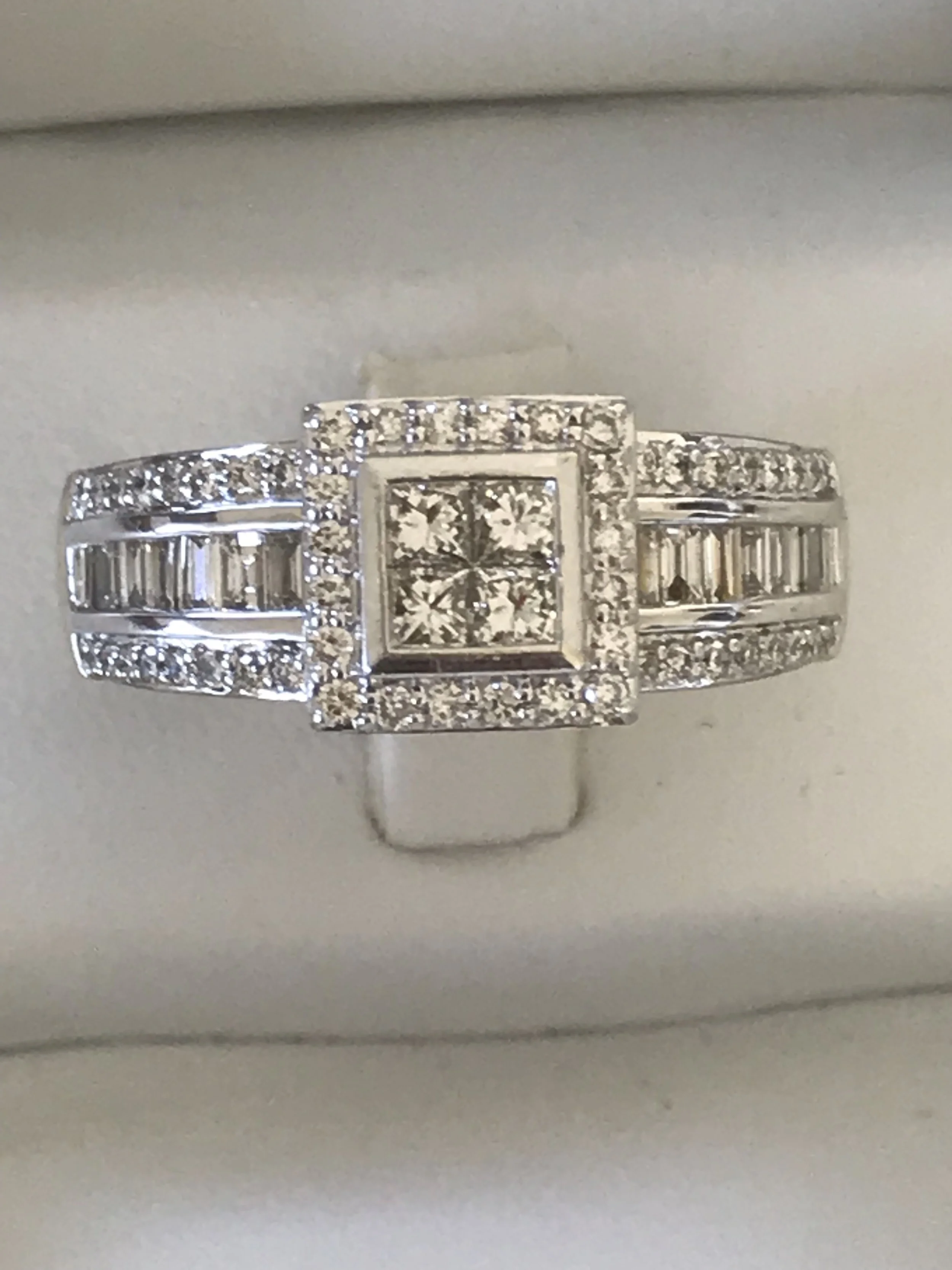 MODERN 1CT DIAMOND ENGAGEMENT RING SQUARE &amp; CLUSTER BAND VALUATION $2,599