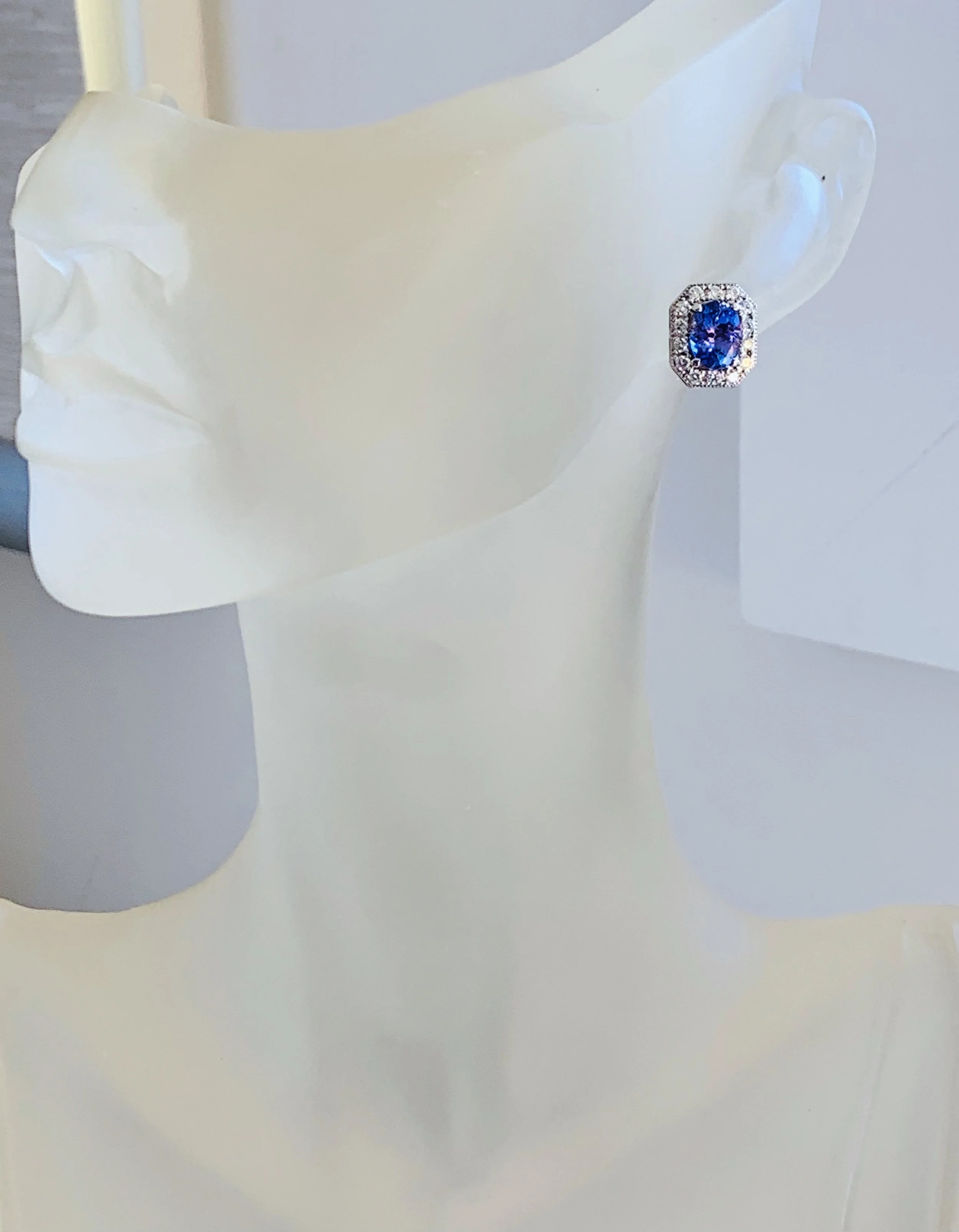 Tanz earrings 2.jpg
