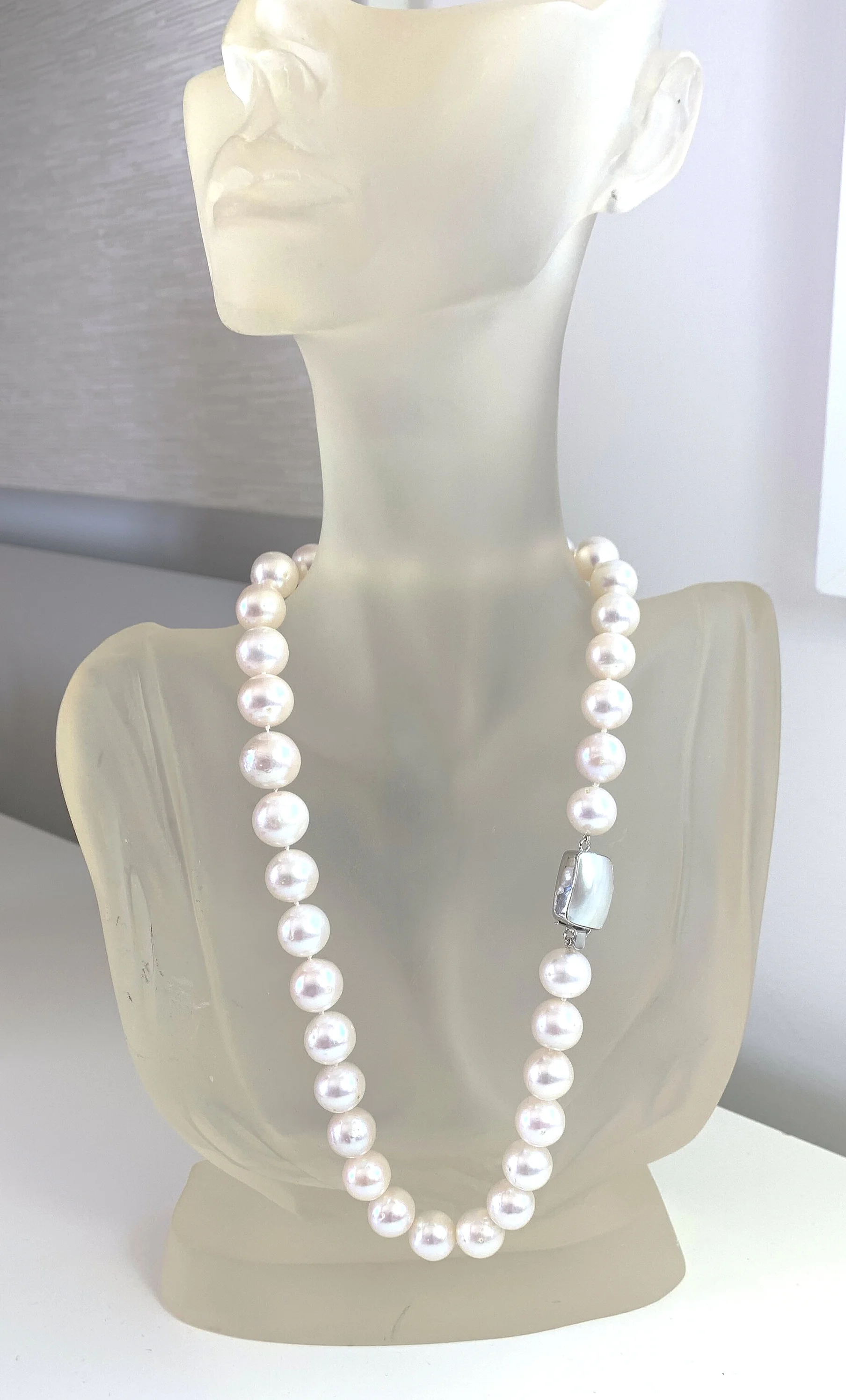 LUSTROUS PEARL  STRAND WITH STERLING SILVER MOTHER OF PEARL CLASP