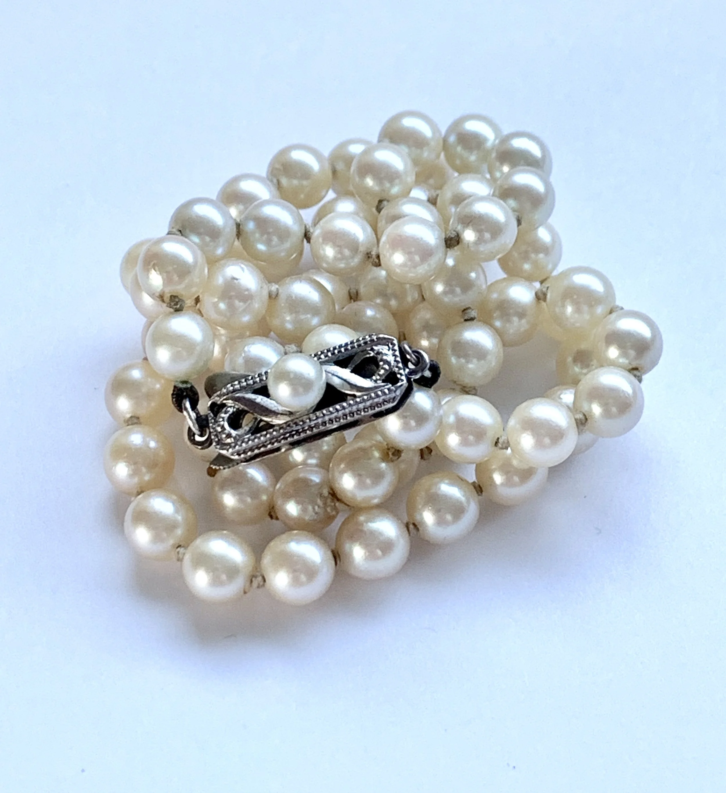 AUTHENTIC VINTAGE MIKIMOTO PEARL NECKLACE WITH VALUATION