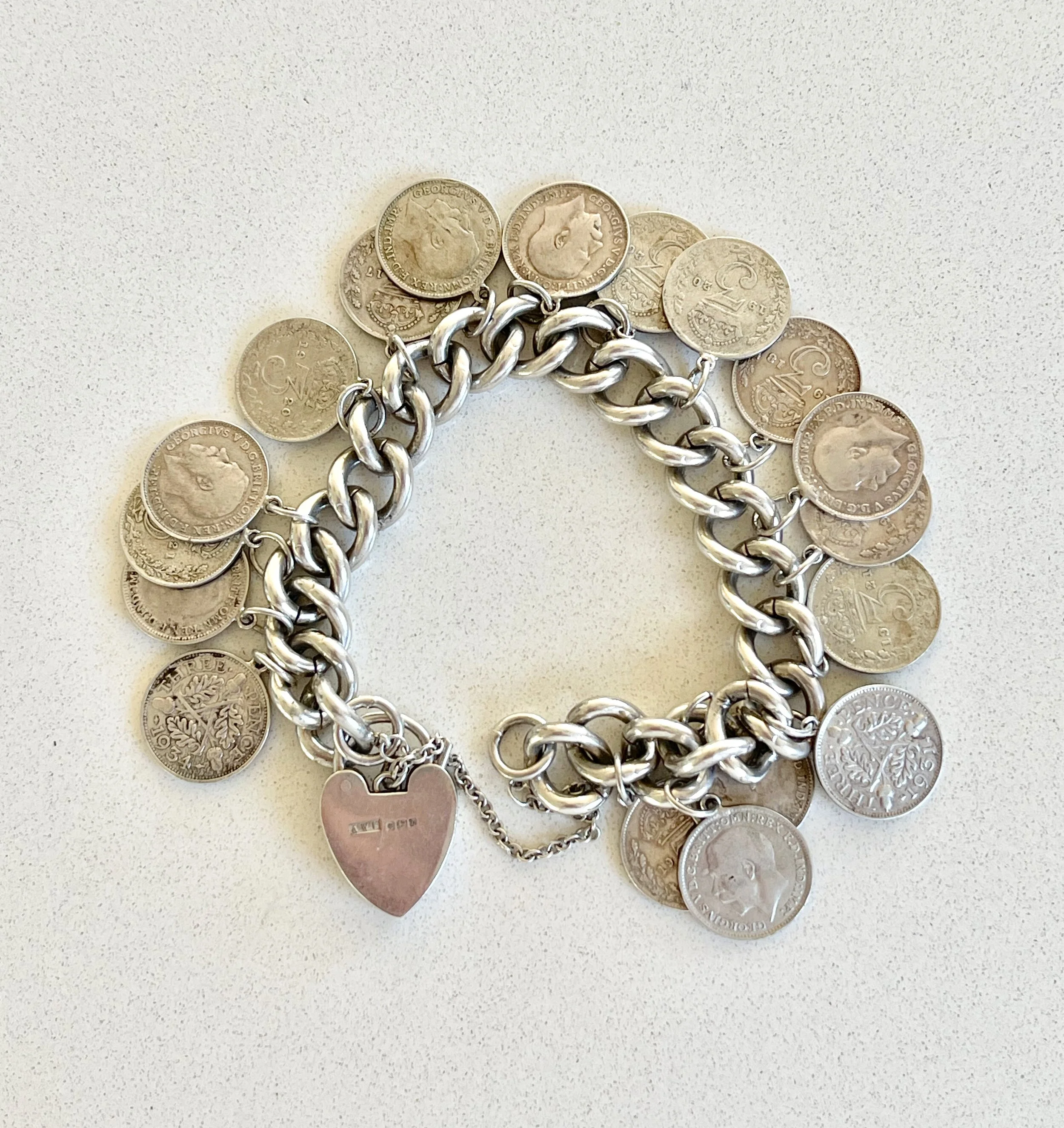 ANTIQUE THREEPENCE PIECES STERLING SILVER BRACELET CIRCA 1913-1934