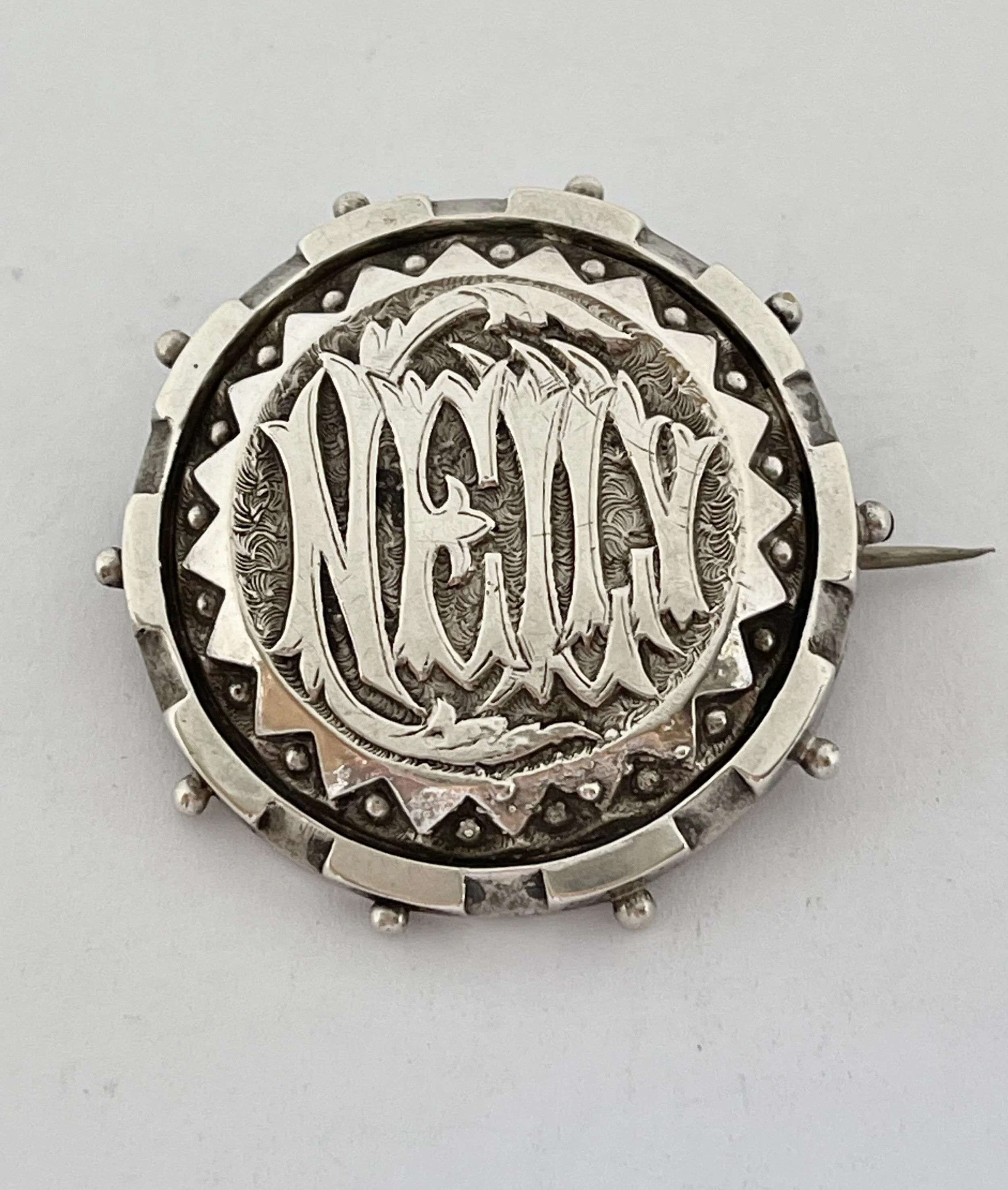ANTIQUE VICTORIAN STERLING SILVER BROOCH NAMED NELLY CIRCA 1900