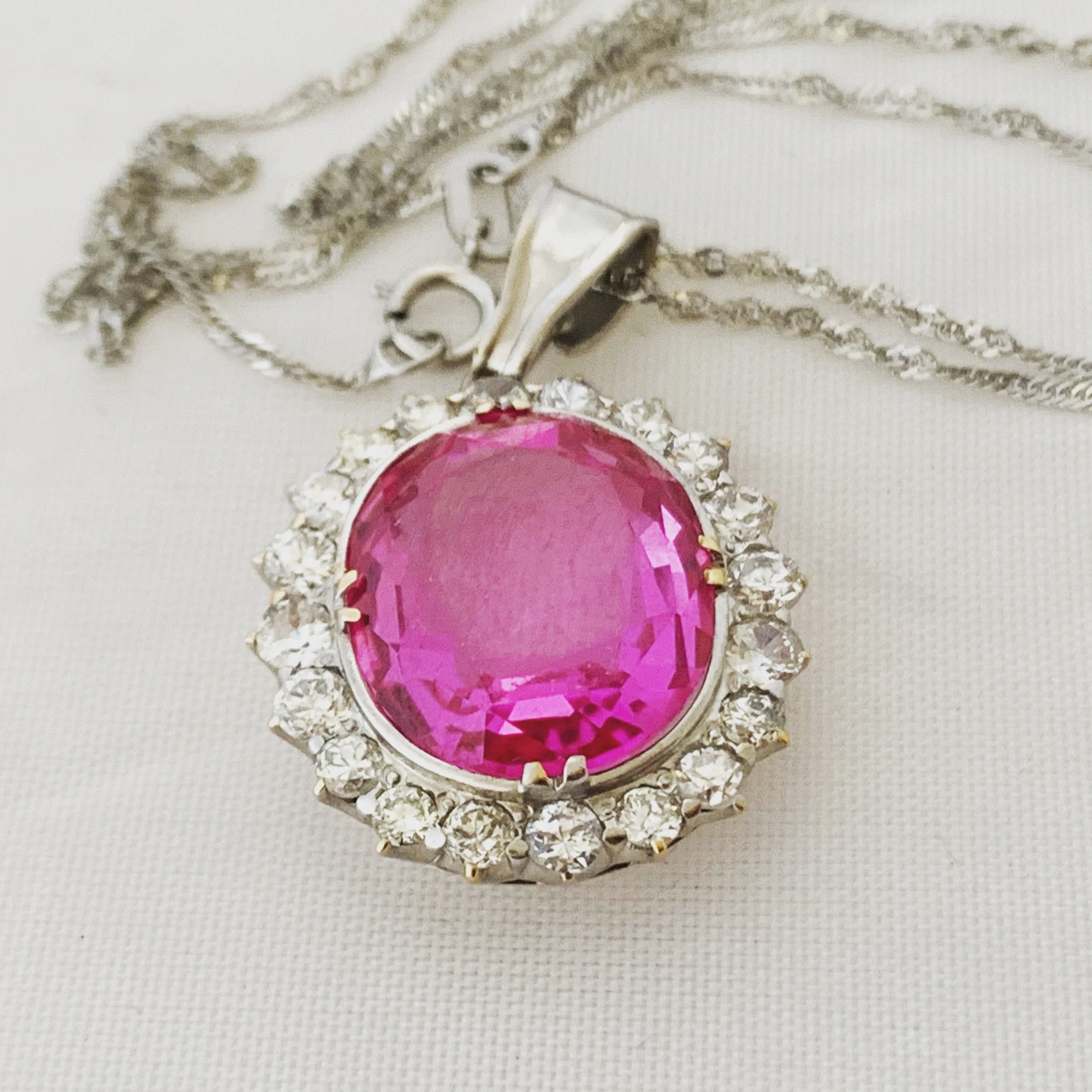 STUNNING 0.80ct DIAMOND PENDANT &amp; PINK SAPPHIRE VALUATION AS PICTURED