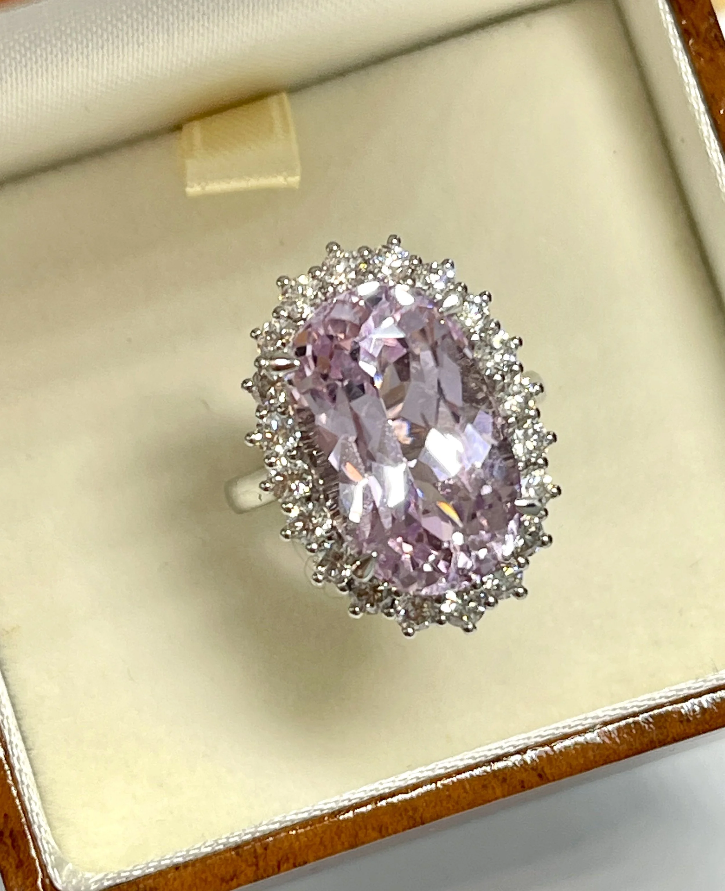 HUGE, PRETTY PINK, NATURAL KUNZITE AND DIAMOND RING WITH VALUATION