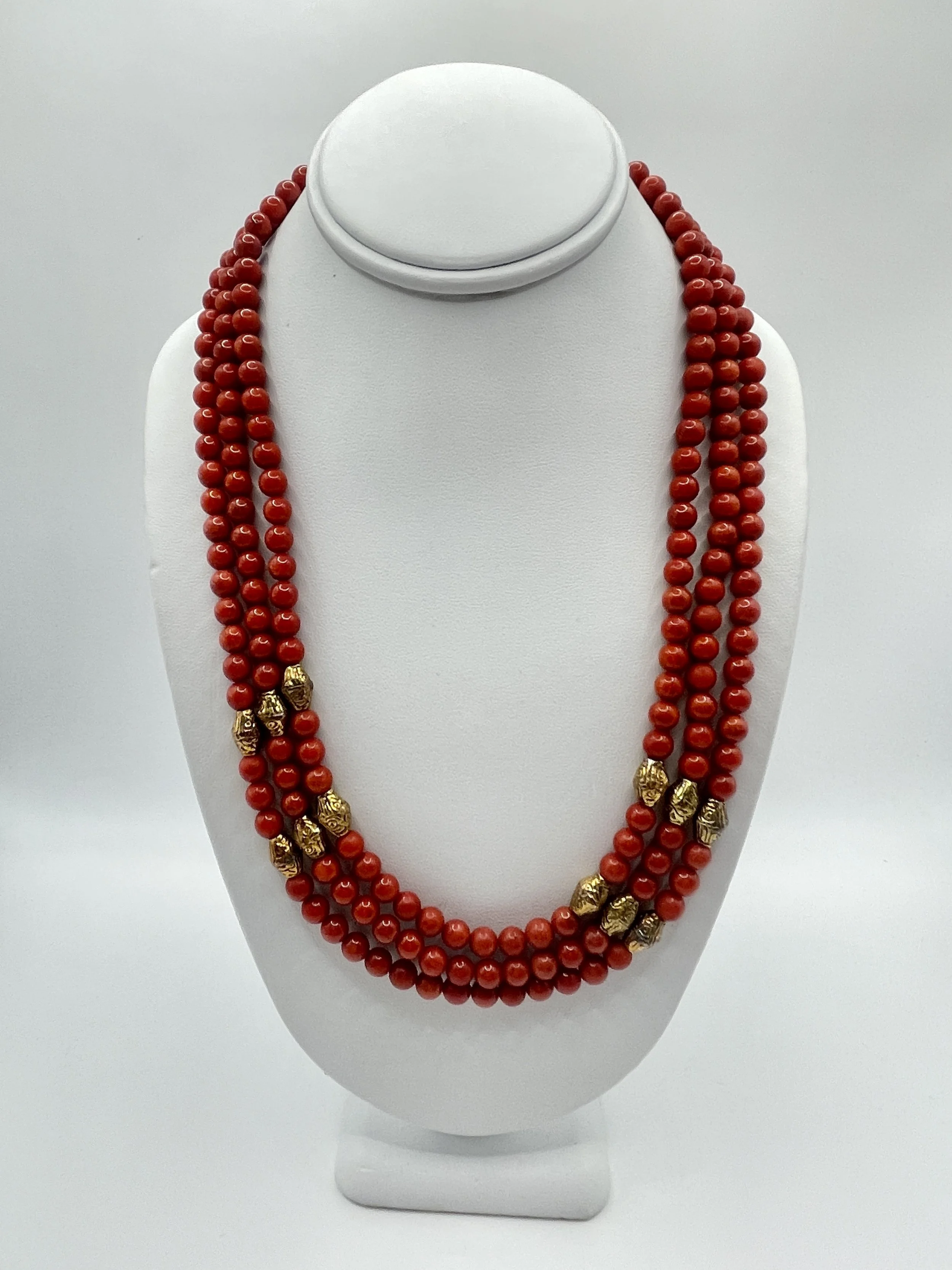 PRE-COLUMBIAN REVIVAL 3 STRAND CORAL NECKLACE BY REPROSA PANAMA C1960s