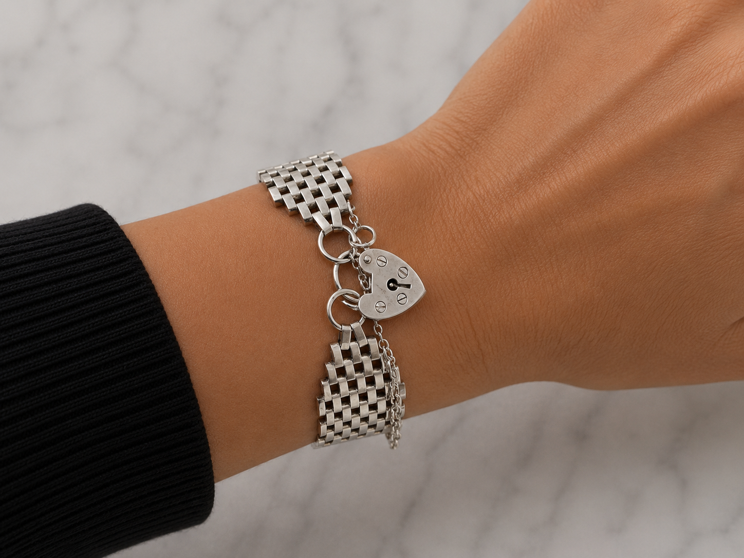 Vintage Sterling Silver Gate Bracelet Hallmarked London 1975 Heart Padlock