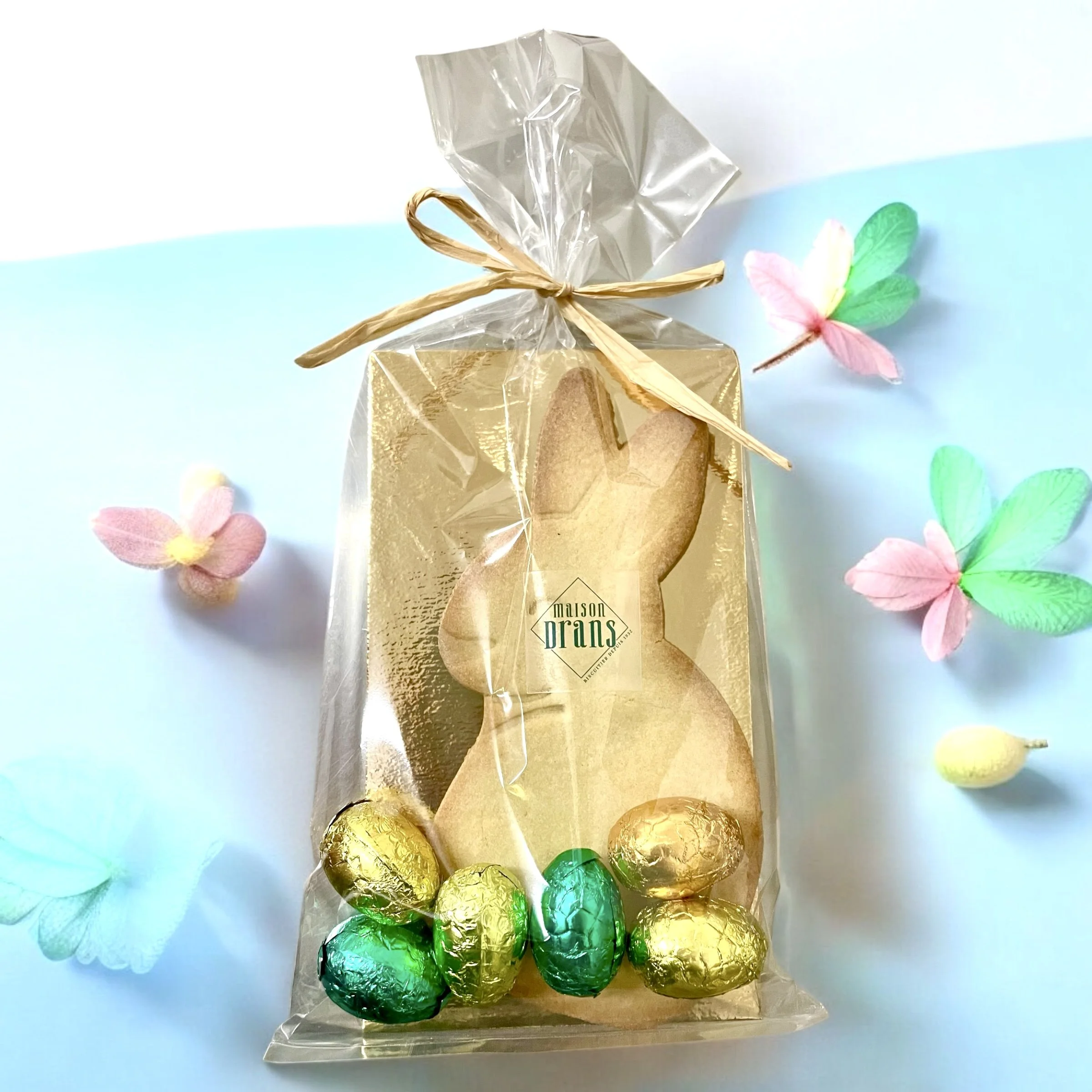 Les Sablés Lapins de Pâques garnis d'œufs pralinés