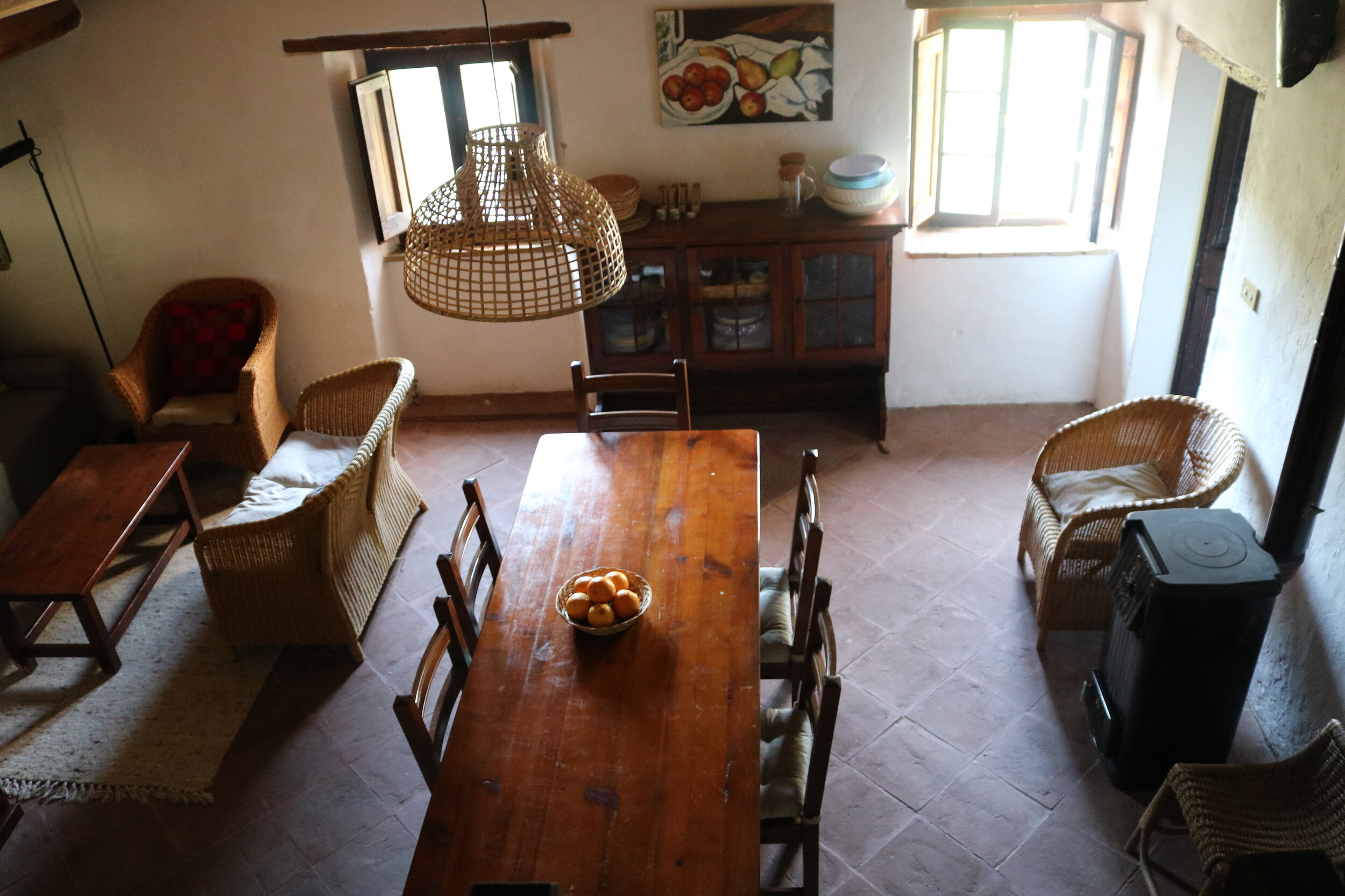  upper living room seen from stairs to bedroom 