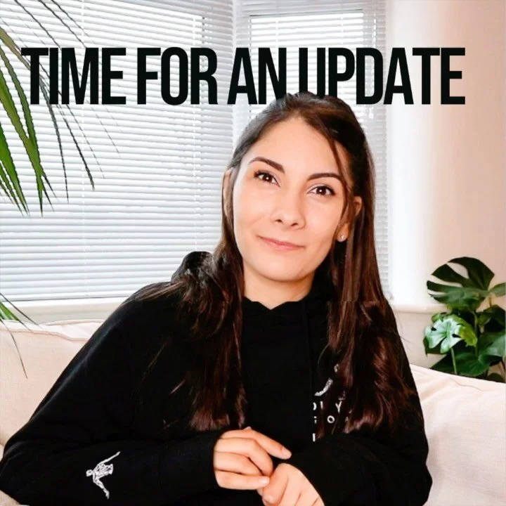 Where on EARTH have I been?! 🤷🏻&zwj;♀️
⠀
Well, come and have a quick catch up with me and I&rsquo;ll tell you 👆🏼
⠀
⠀
⠀
#update #catchup #catchuptime #physiotherapy #fitnessmotivation #tipsandtricks #painfreeliving #exerciseathome #clinic #physiot