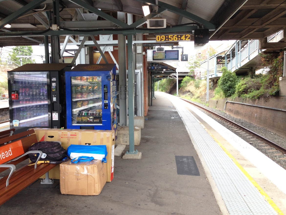  Done with looking around in Sydney, I wait on a platform at Westmead RIy Station, eager to catch up with my friends, Shruthi &amp; Vivek, in Canberra; which would be a 3 hour bus ride from the Sydney Central Station. 