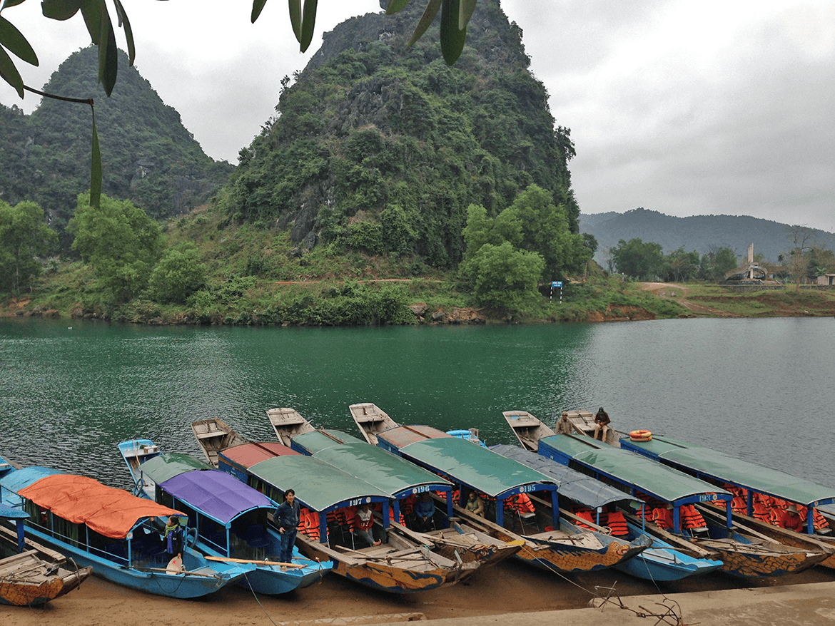  On the way to explore Phong Nha cave 