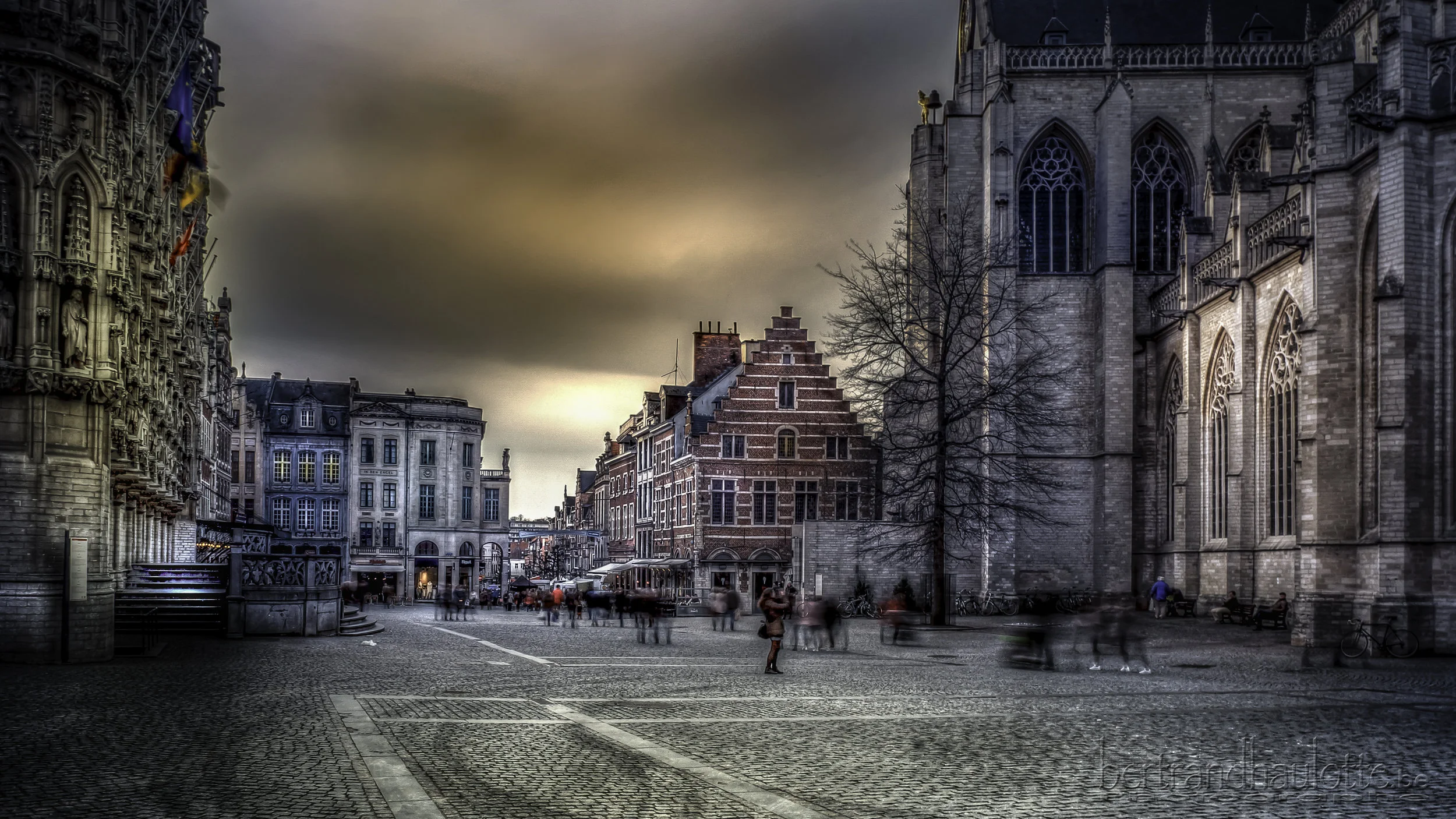 stock-photo-leuven-grote-markt-139274073.jpg