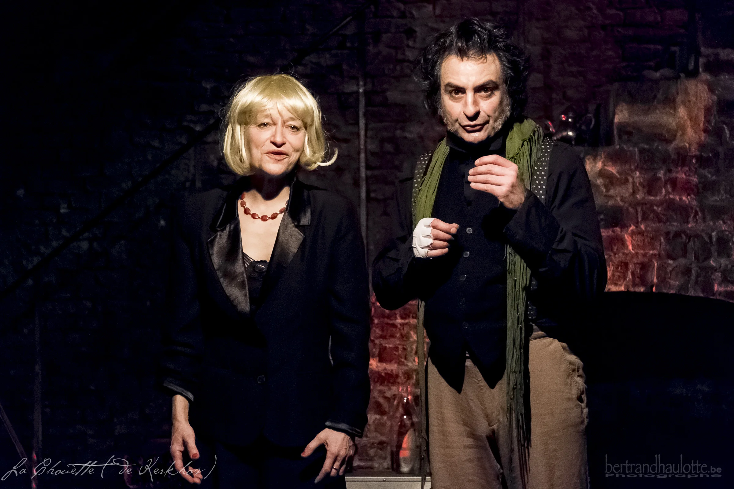 stock-photo-la-chouette-guy-et-fabienne-99472665.jpg
