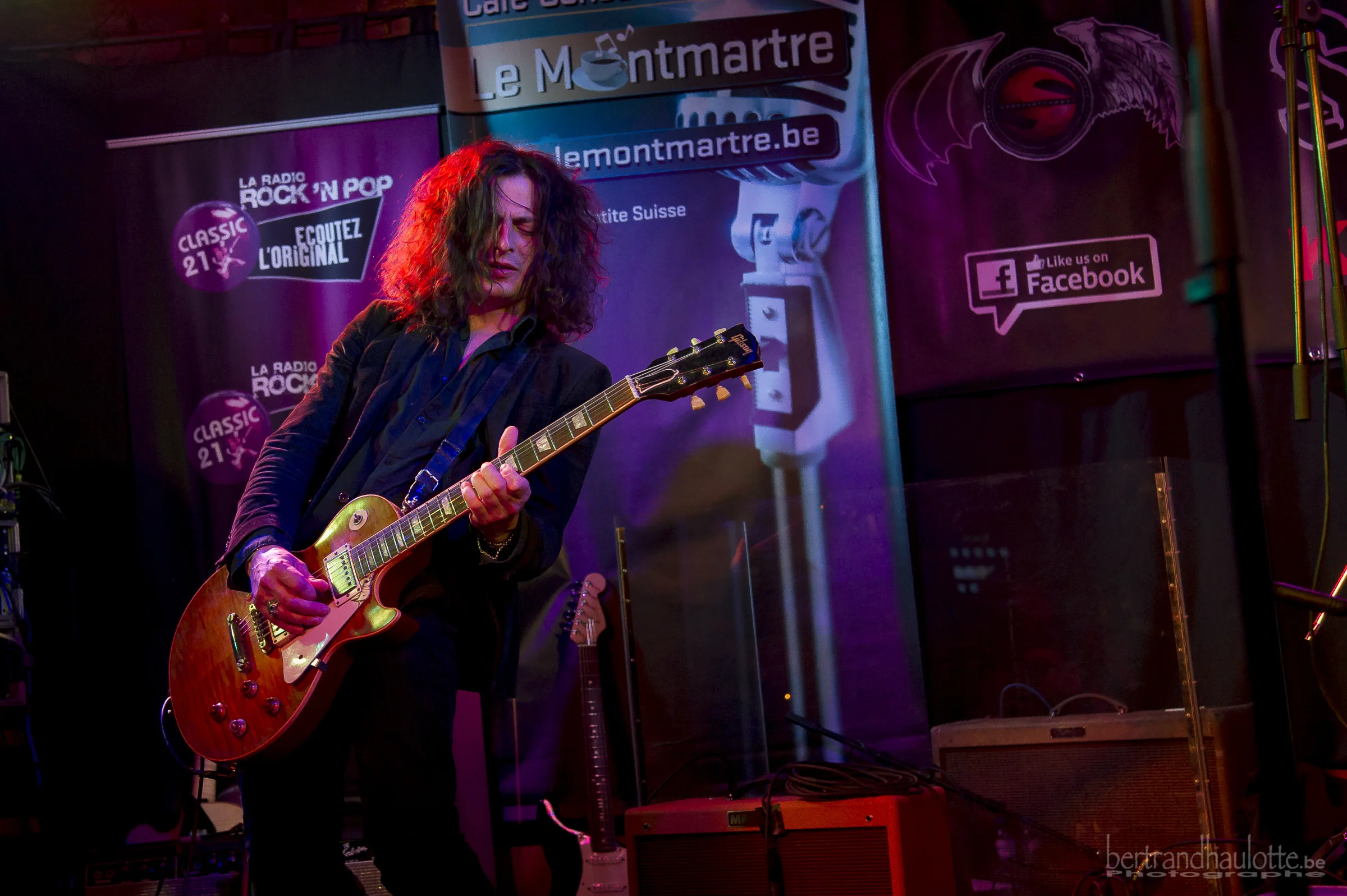 stock-photo-thyle-s-band-blues-cafe-classic21-69106297.jpg