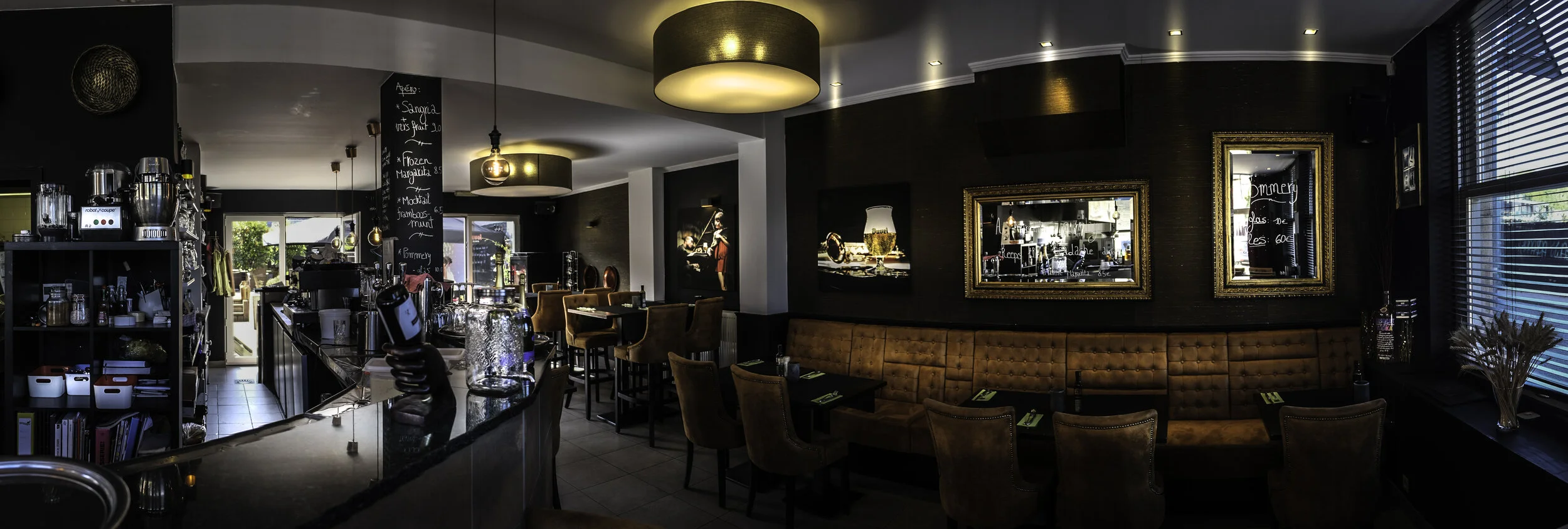 Interior Restaurant
