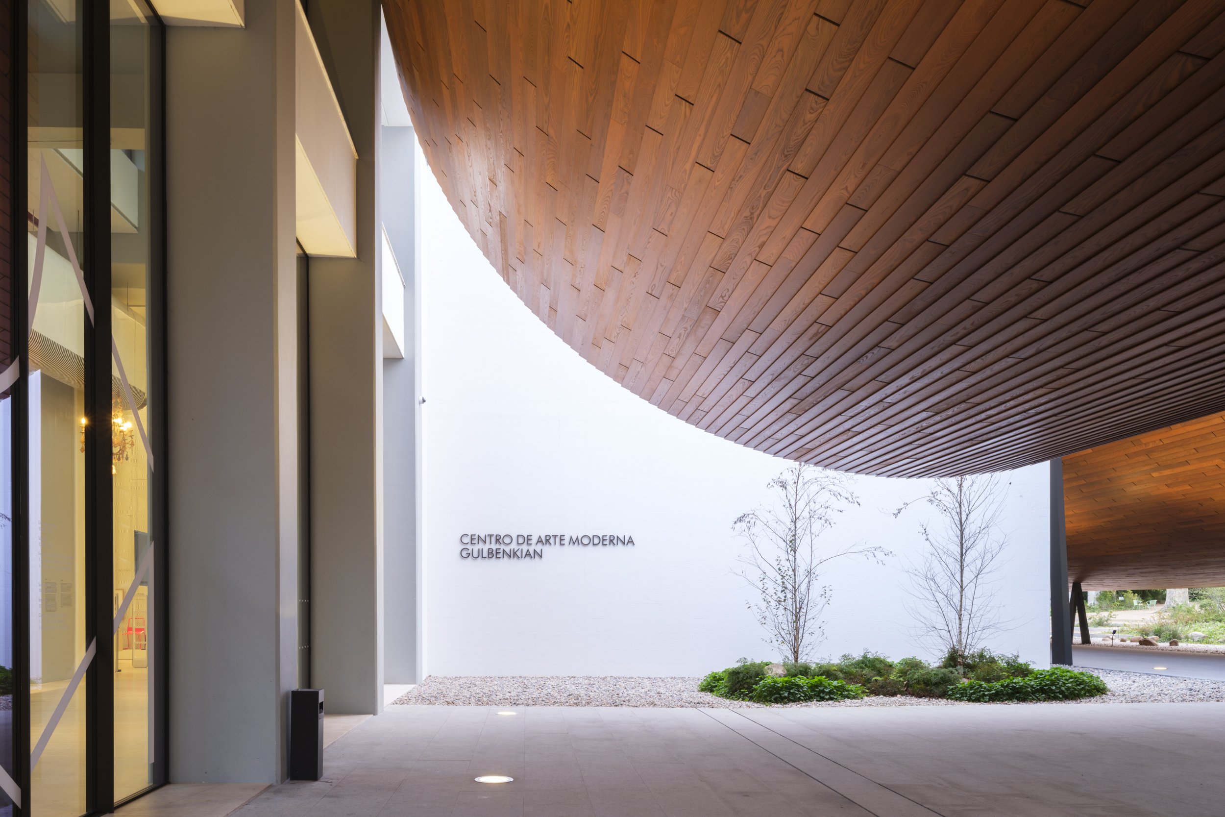 The entrance to CAM Gulbenkian