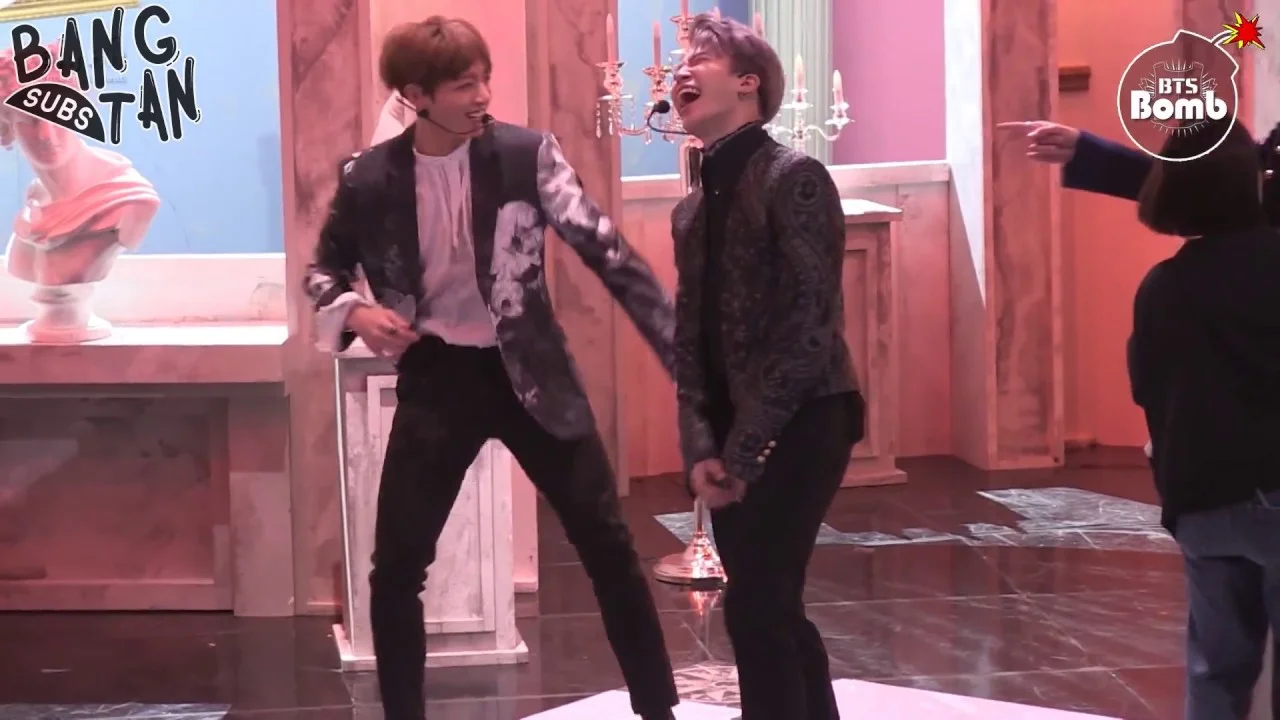 161107 [BANGTAN BOMB] Jimin’s best dance imitation by Jung Kook