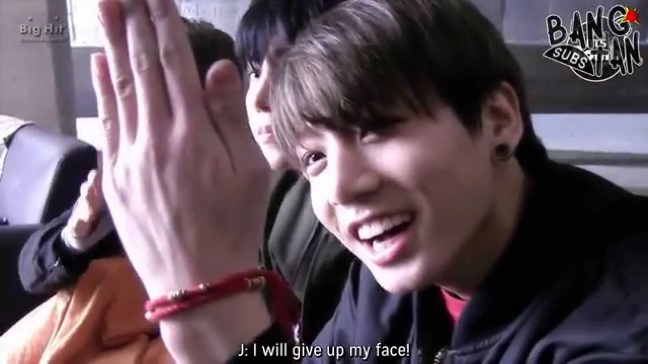 150523 [BANGTAN BOMB] look their face over using the camera lol