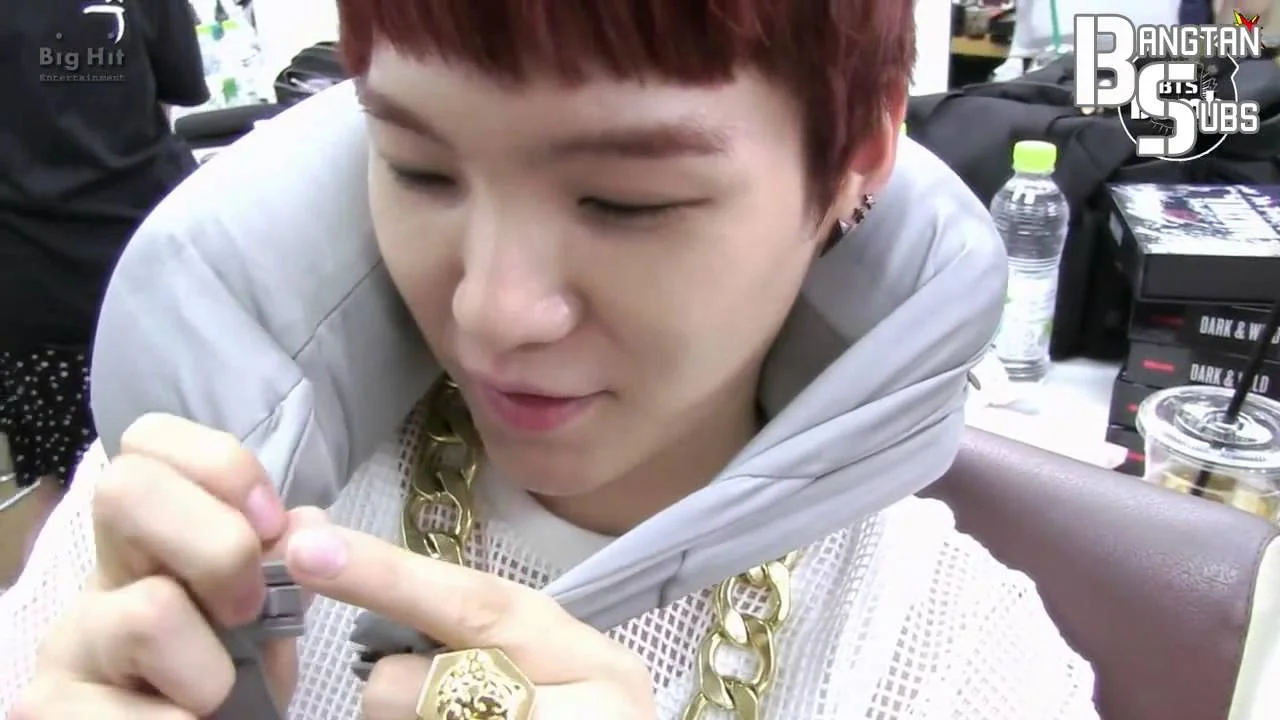 141111 [BANGTAN BOMB] SUGA's sleep mate