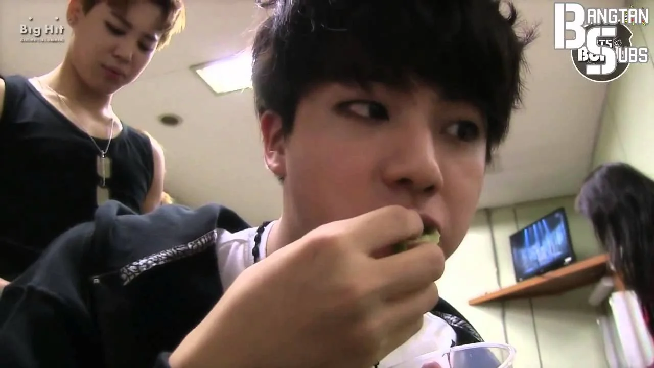 140928 [BANGTAN BOMB] Eating salad