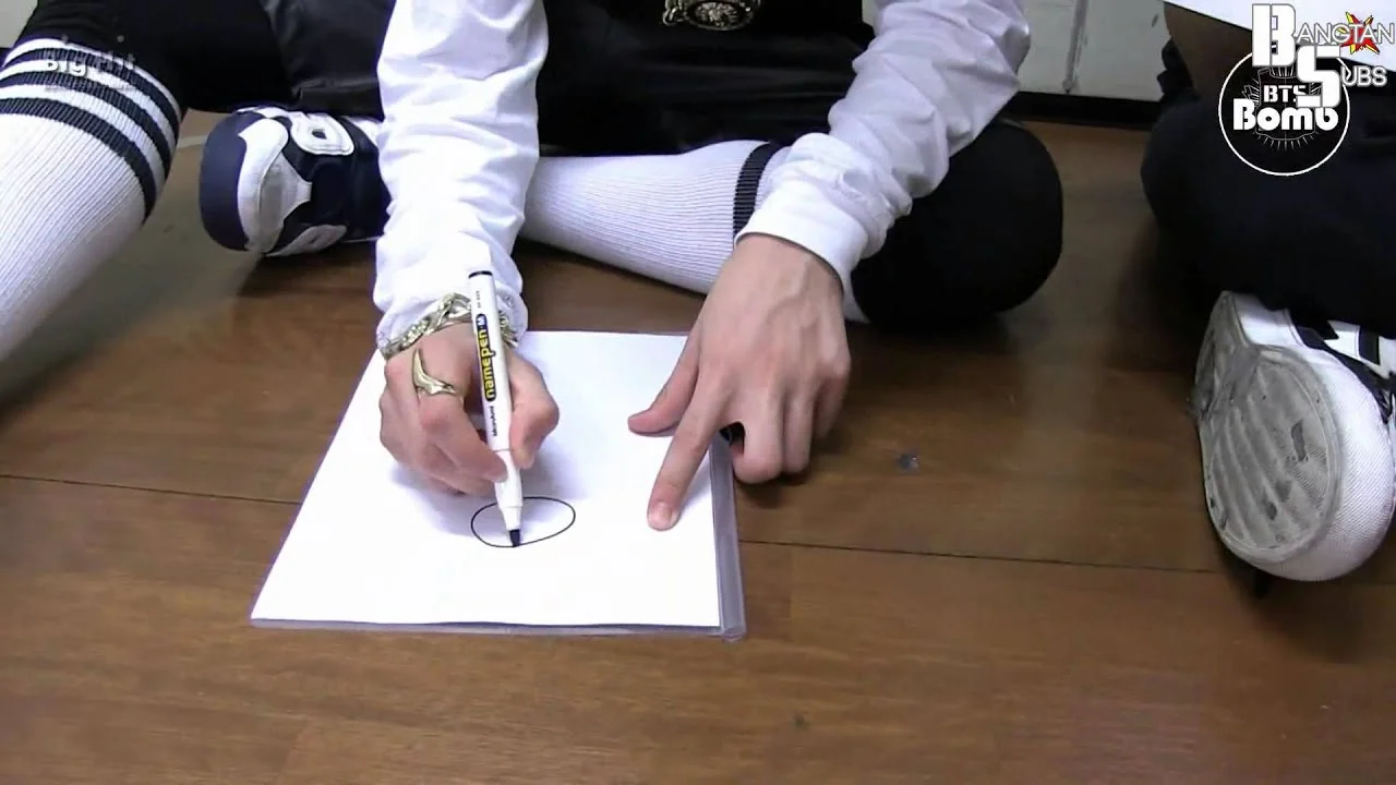 130722 [BANGTAN BOMB] Jungkook is drawing 'I Like It'