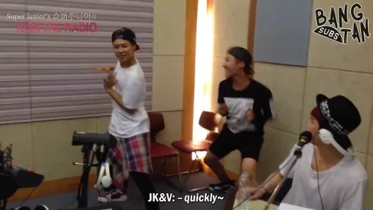 140830 Super Junior’s Kiss the Radio - J-Hope&amp;Jimin’s cute “Touch My Body” surprise dance~!