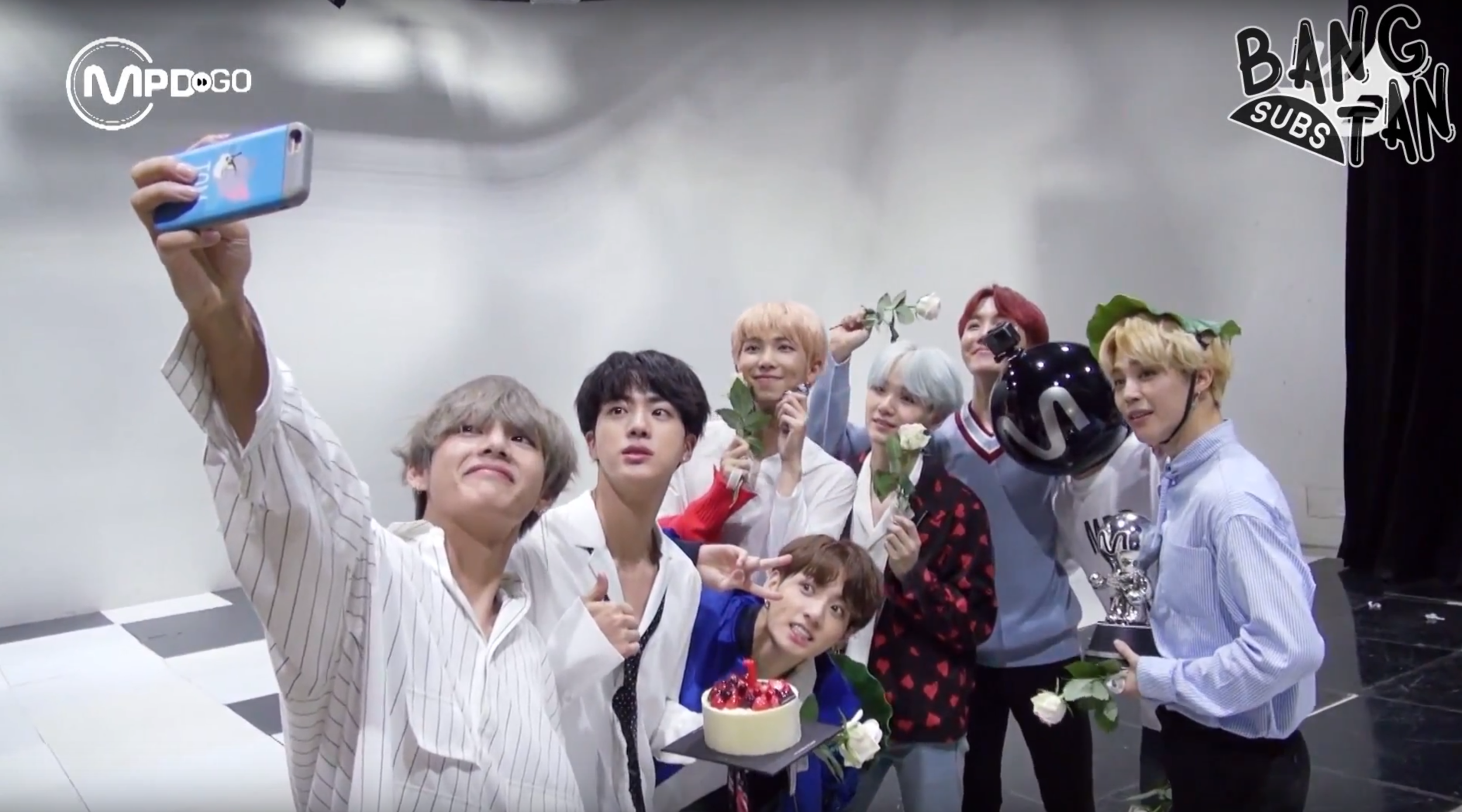 170928 MPD Go - No.1 BTS CONGRATULATIONS! Celebrating BTS’ No.1 Win!!