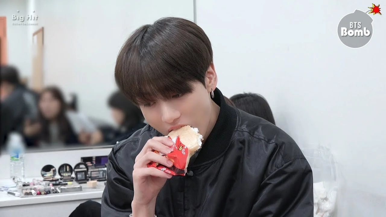 200113 [BANGTAN BOMB] How much ice cream did Jung Kook eat?