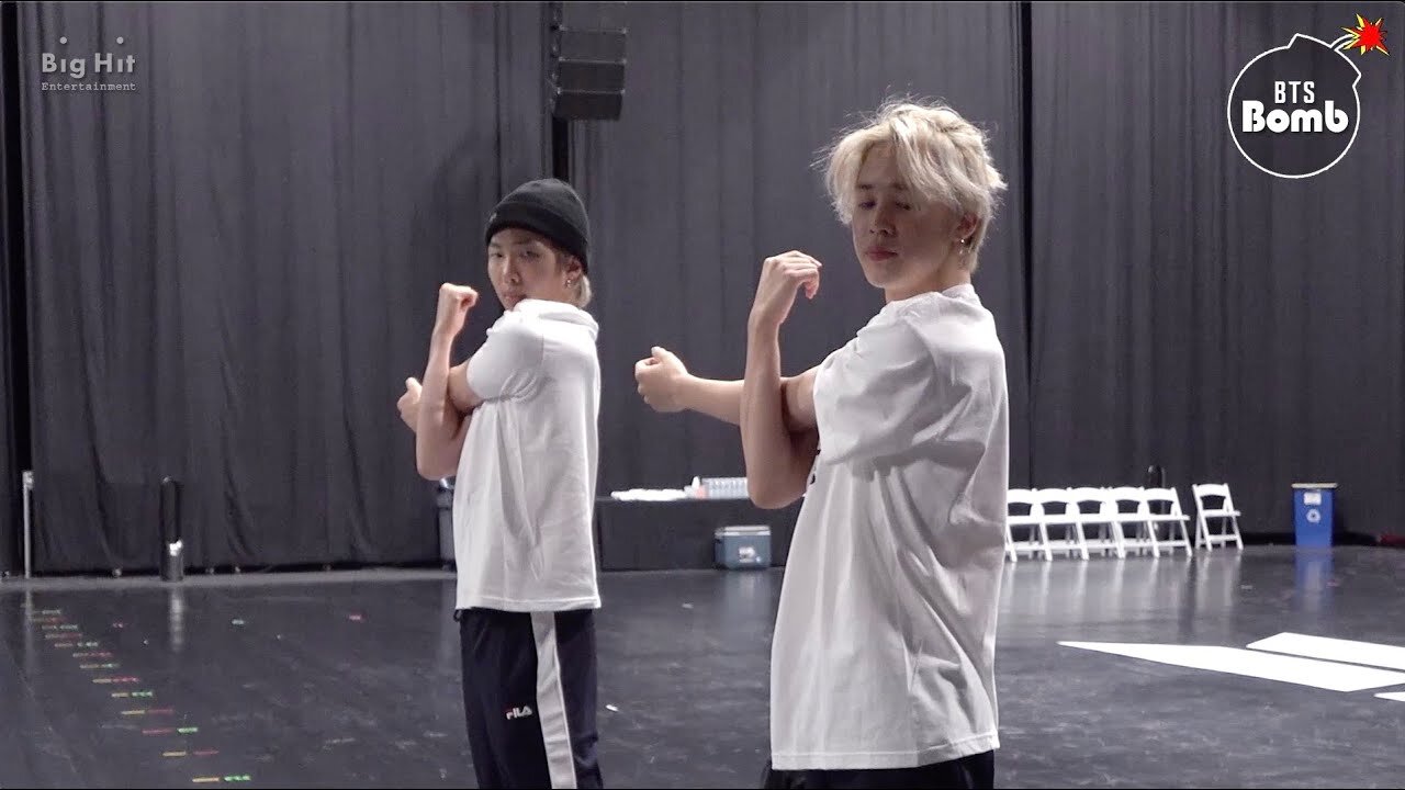 200622 [BANGTAN BOMB] Stretching Class