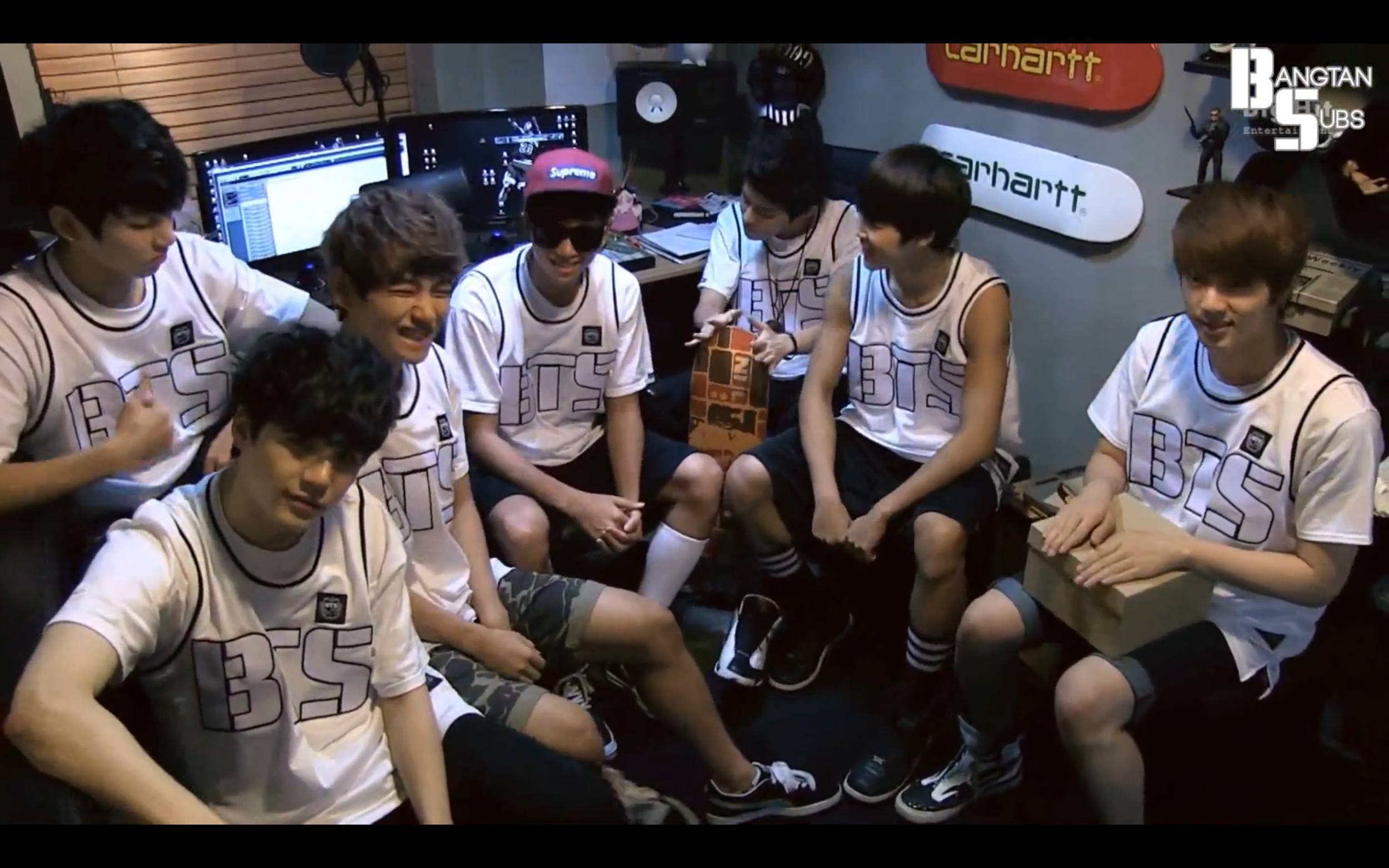 130806 Super Junior's Kiss The Radio: Penalty Performance