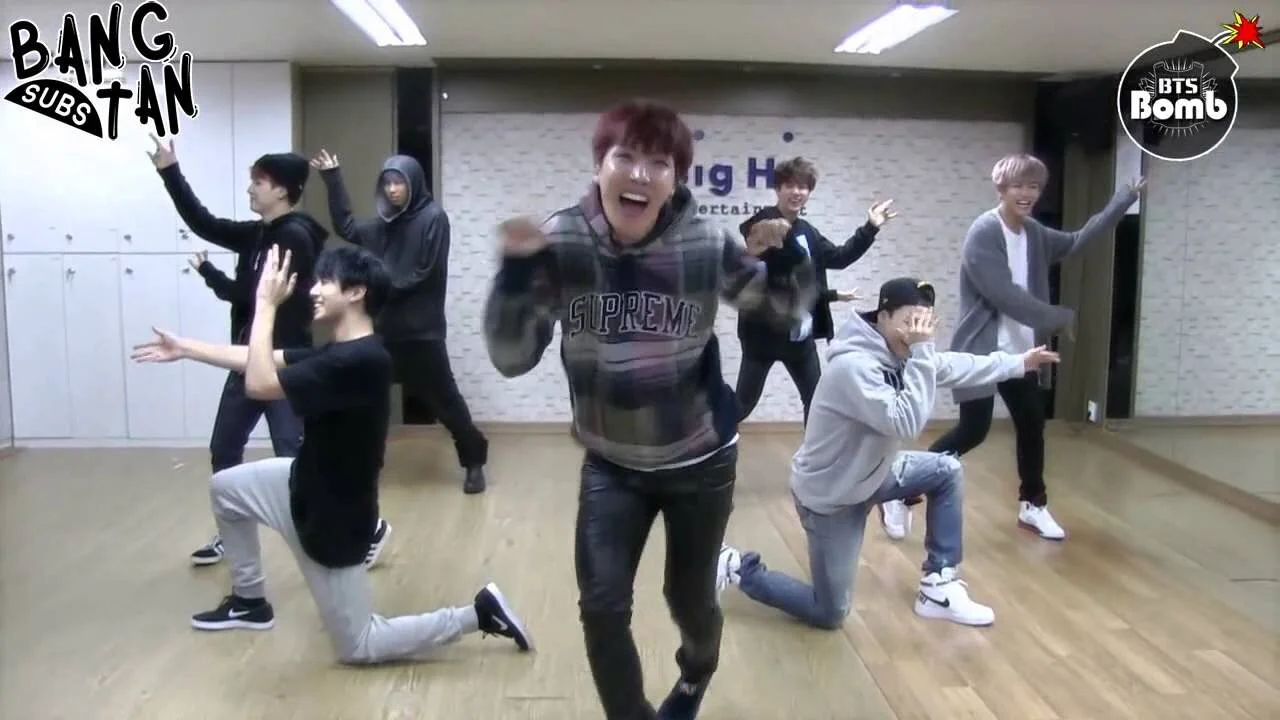 150604 'Hormone War' dance performance (Real WAR ver) 