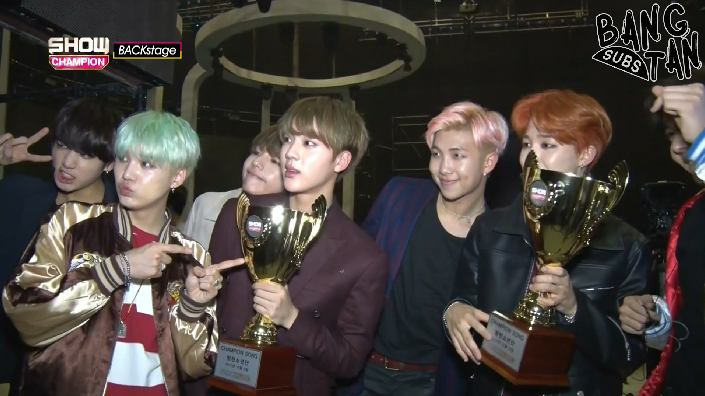 151219 Show Champion Backstage