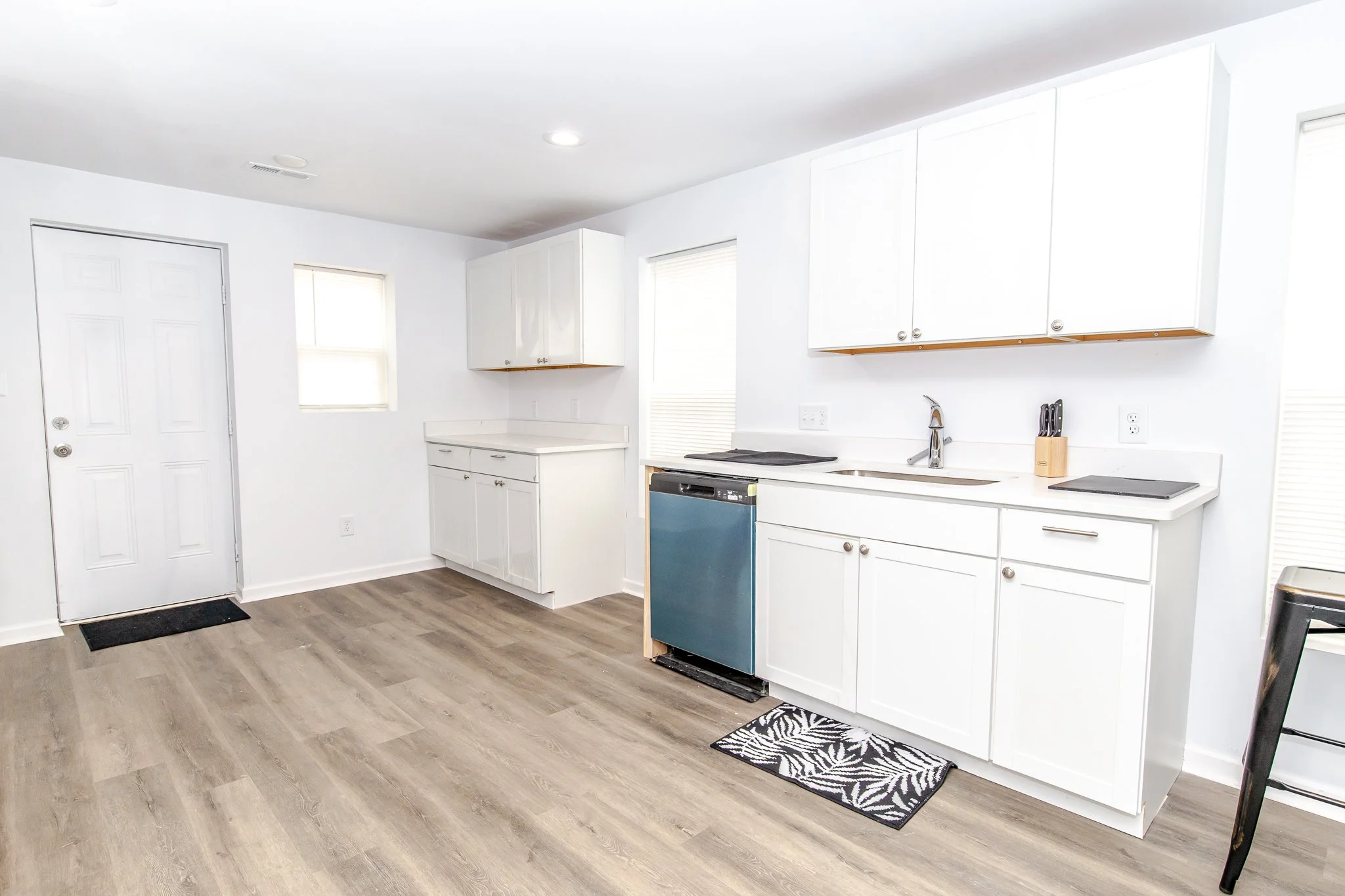 1101 N Main Furnished (4 of 17).JPG